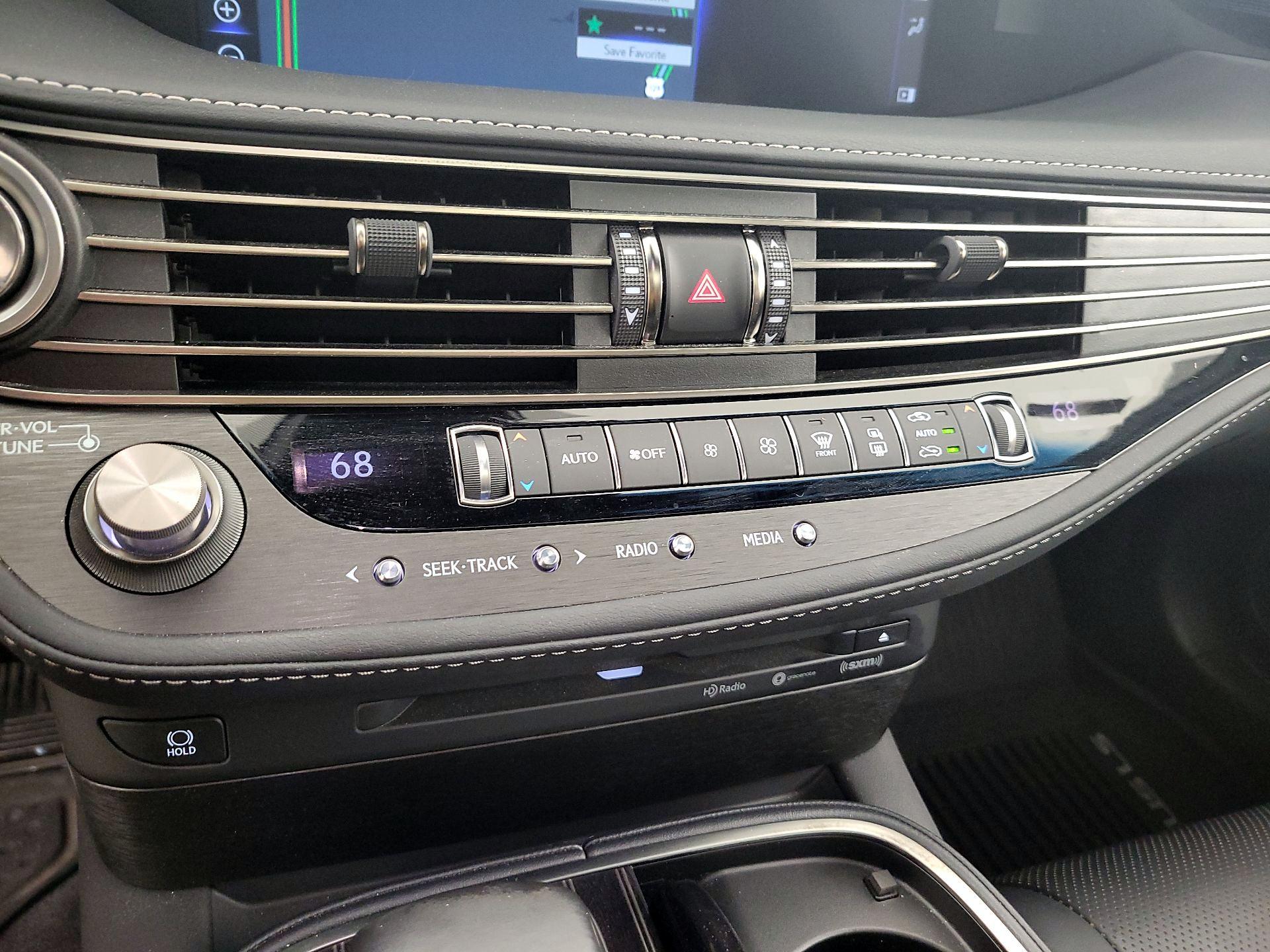 Thumbnail: 2018 Lexus LS - 17