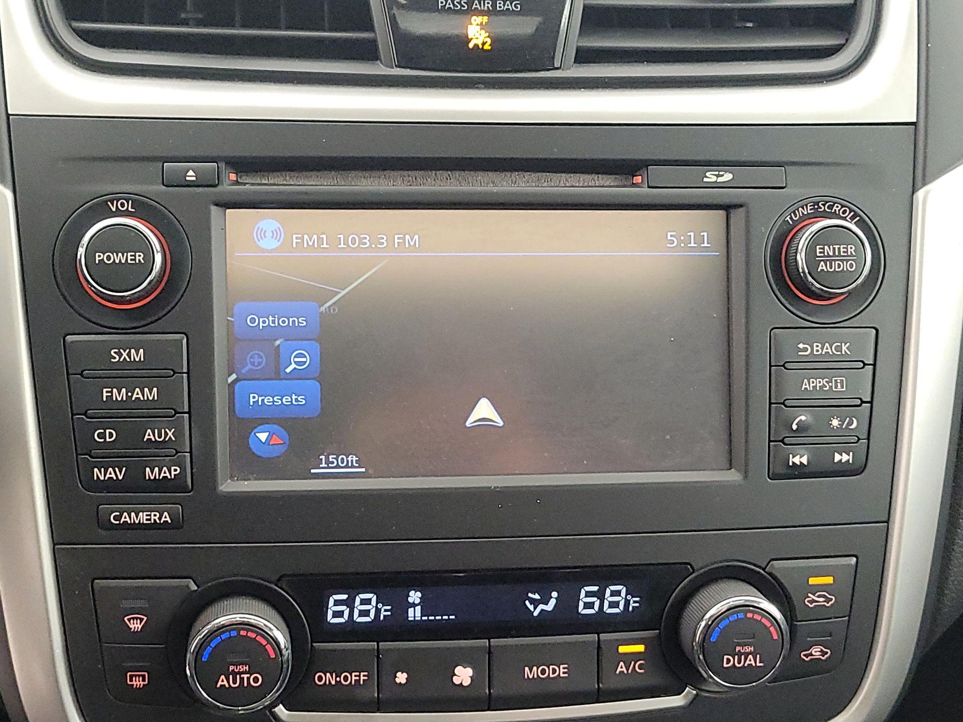 Thumbnail: 2017 Nissan Altima - 14