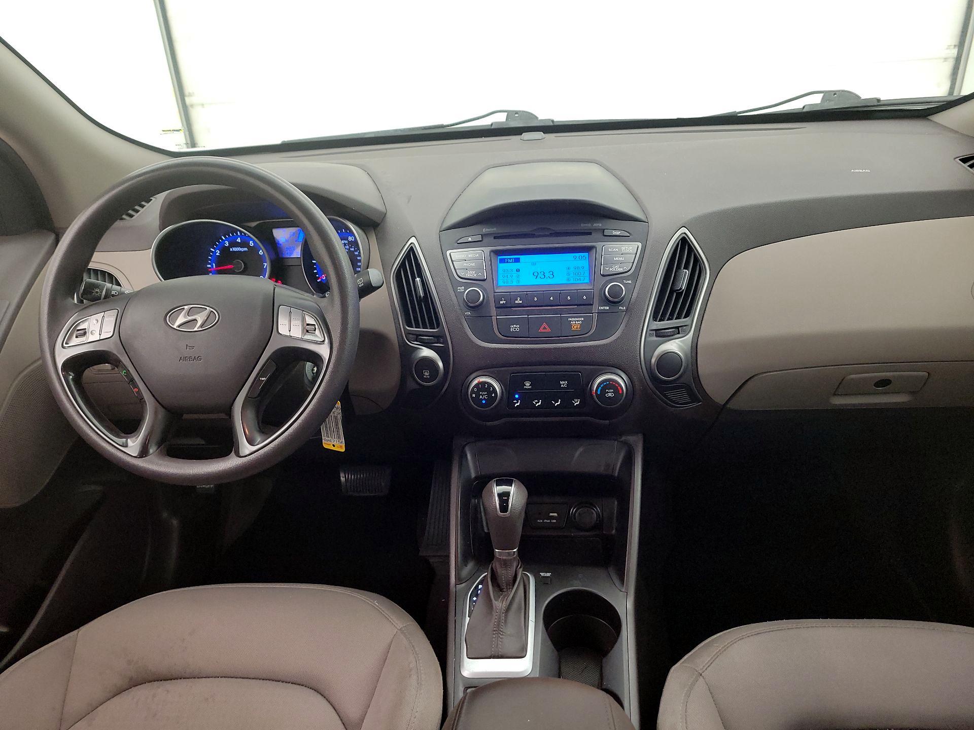 Thumbnail: 2015 Hyundai Tucson - 8