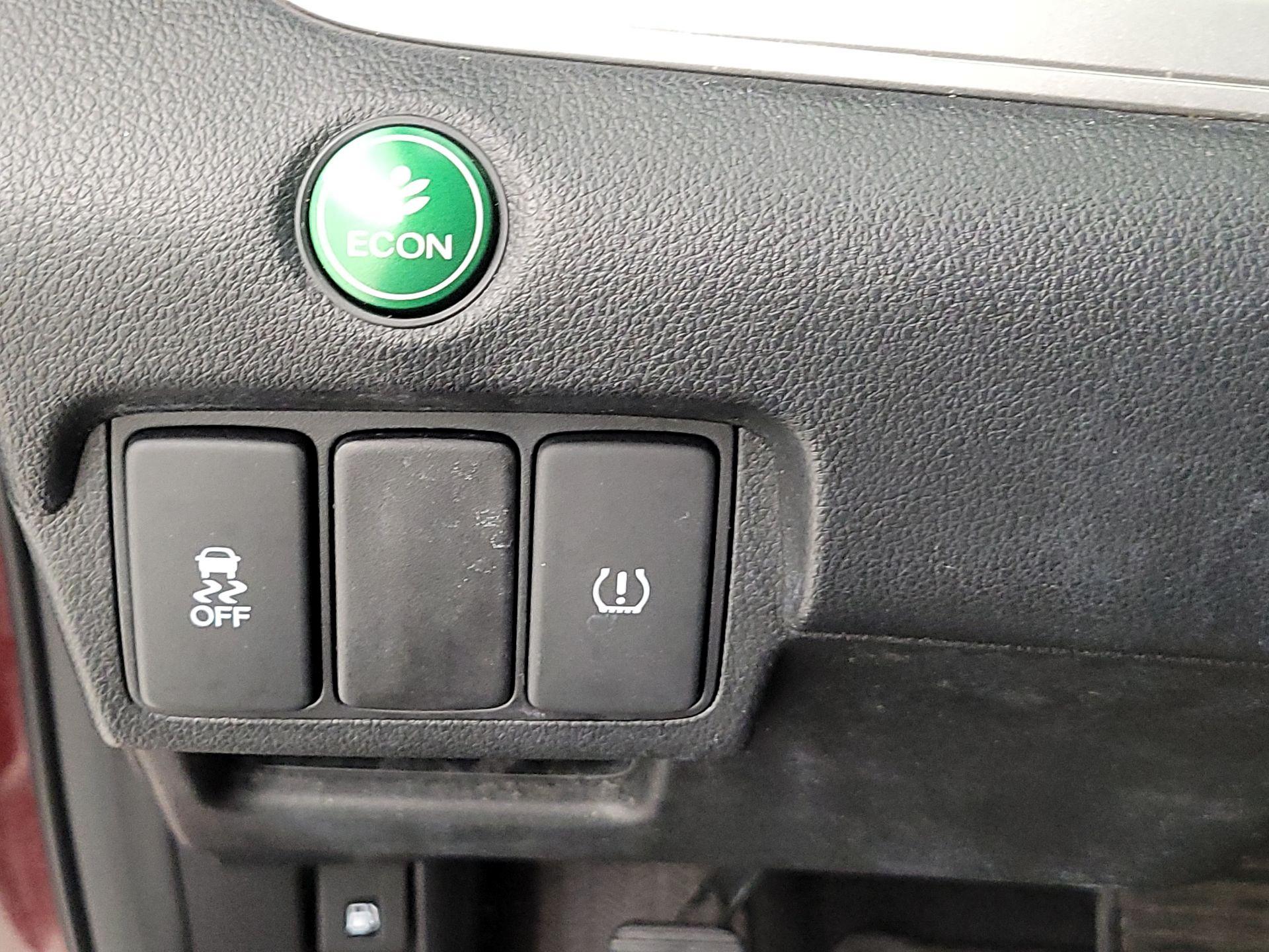 Thumbnail: 2016 Honda CR-V - 13