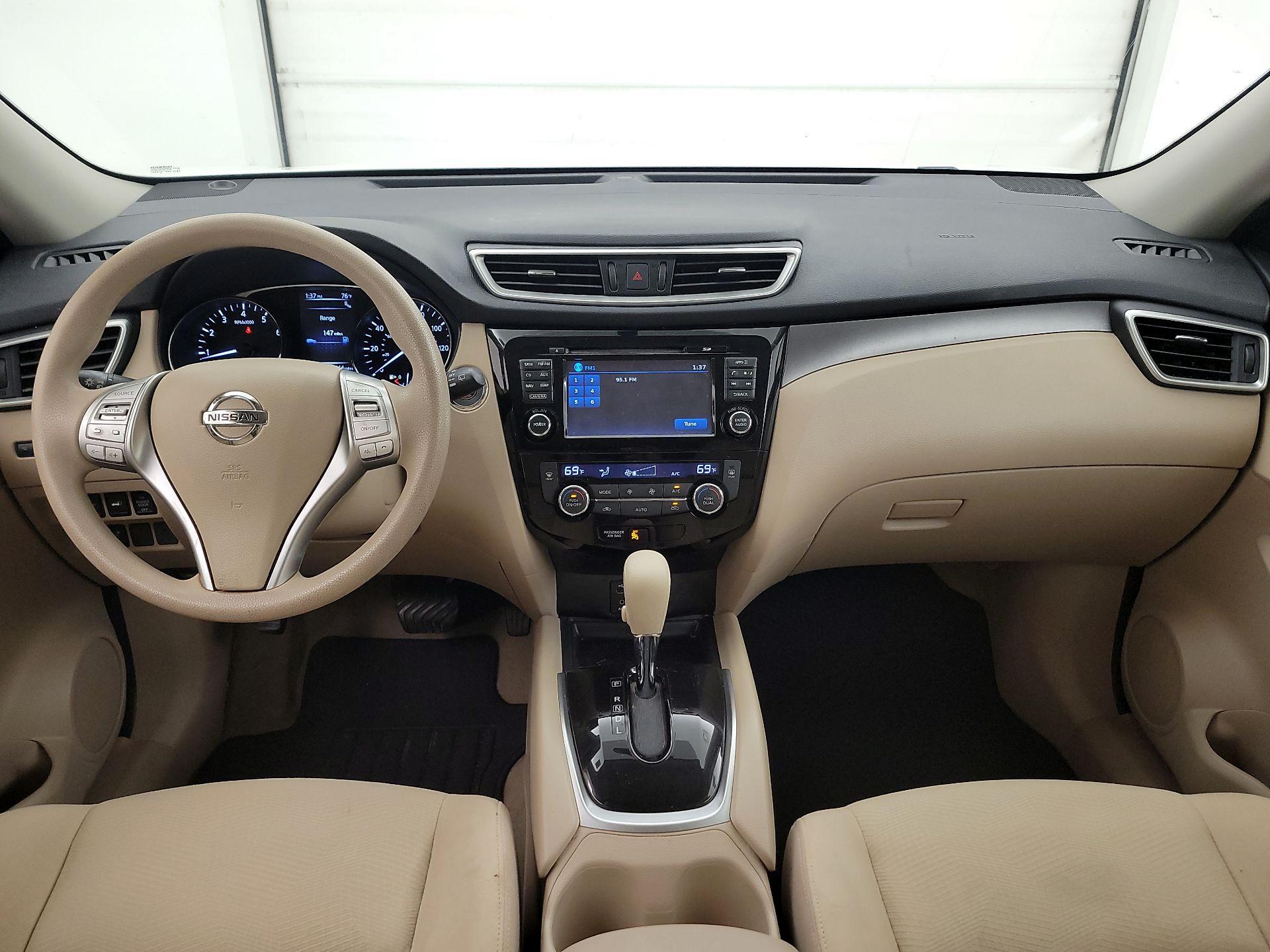 Thumbnail: 2015 Nissan Rogue - 9