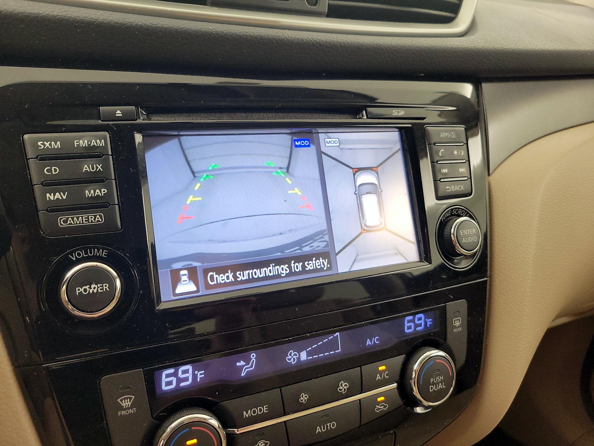 Thumbnail: 2015 Nissan Rogue - 15