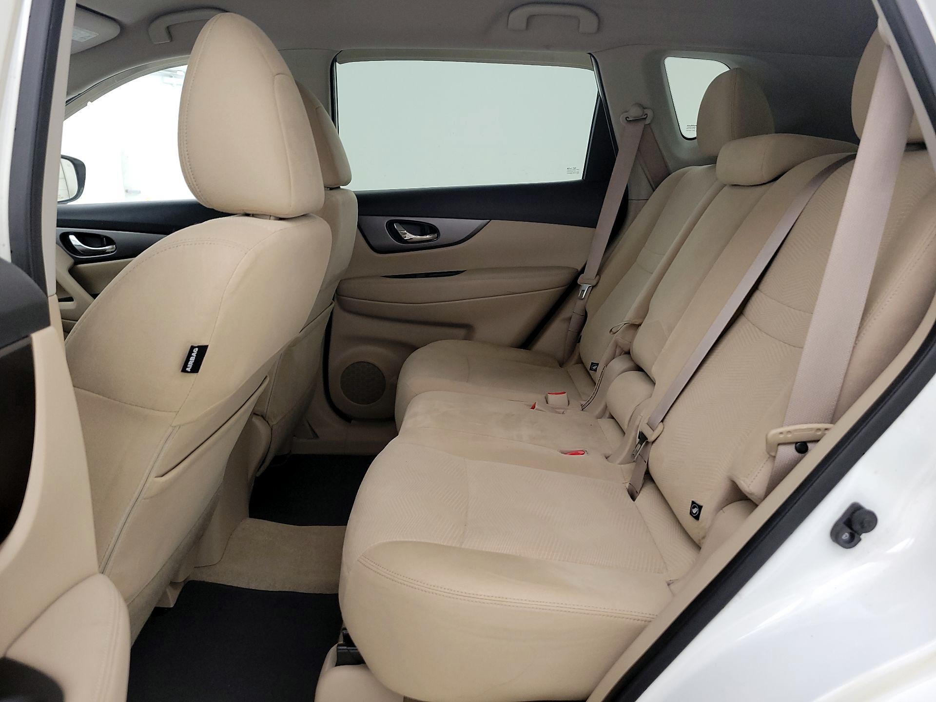 Thumbnail: 2015 Nissan Rogue - 20