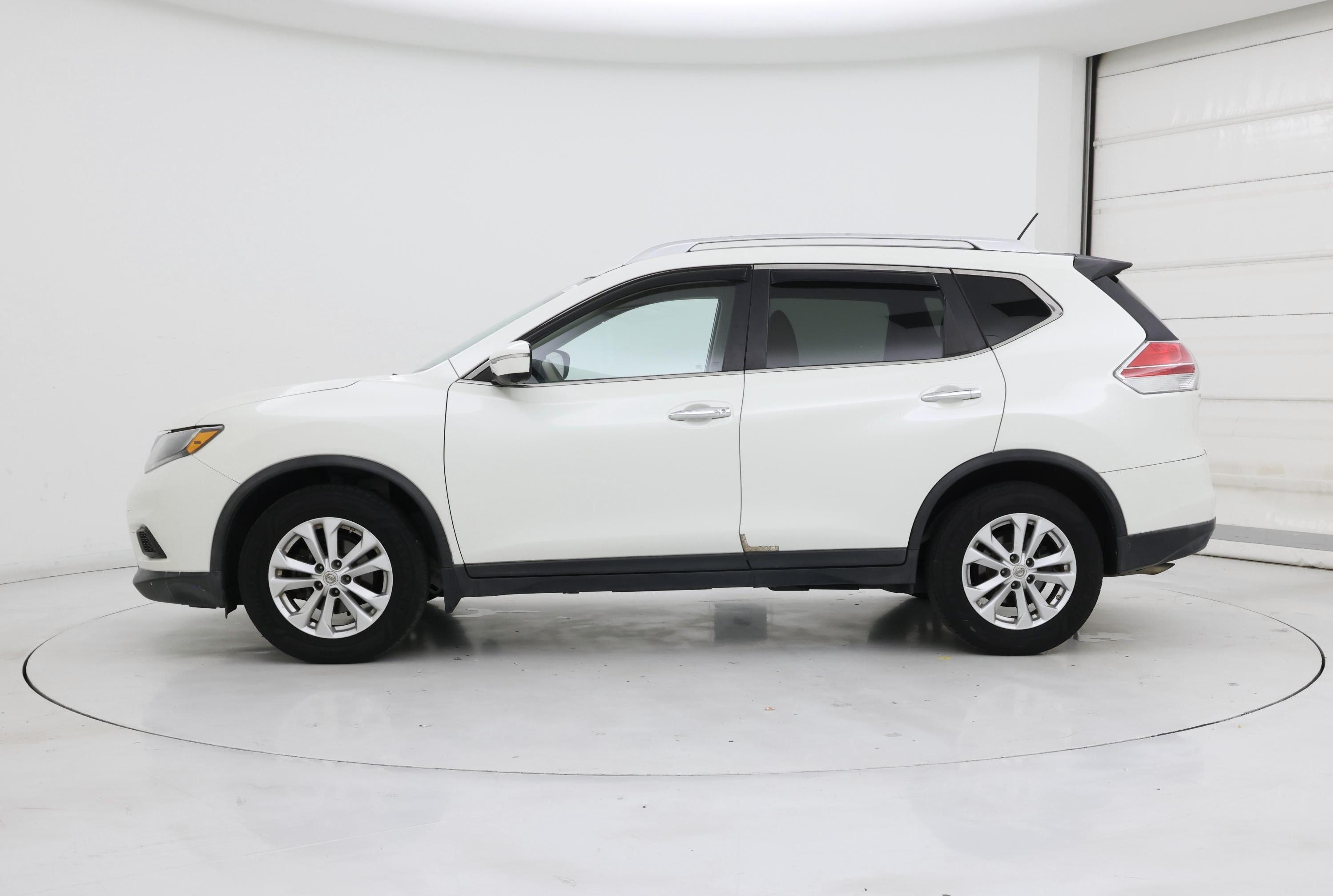 Thumbnail: 2015 Nissan Rogue - 3