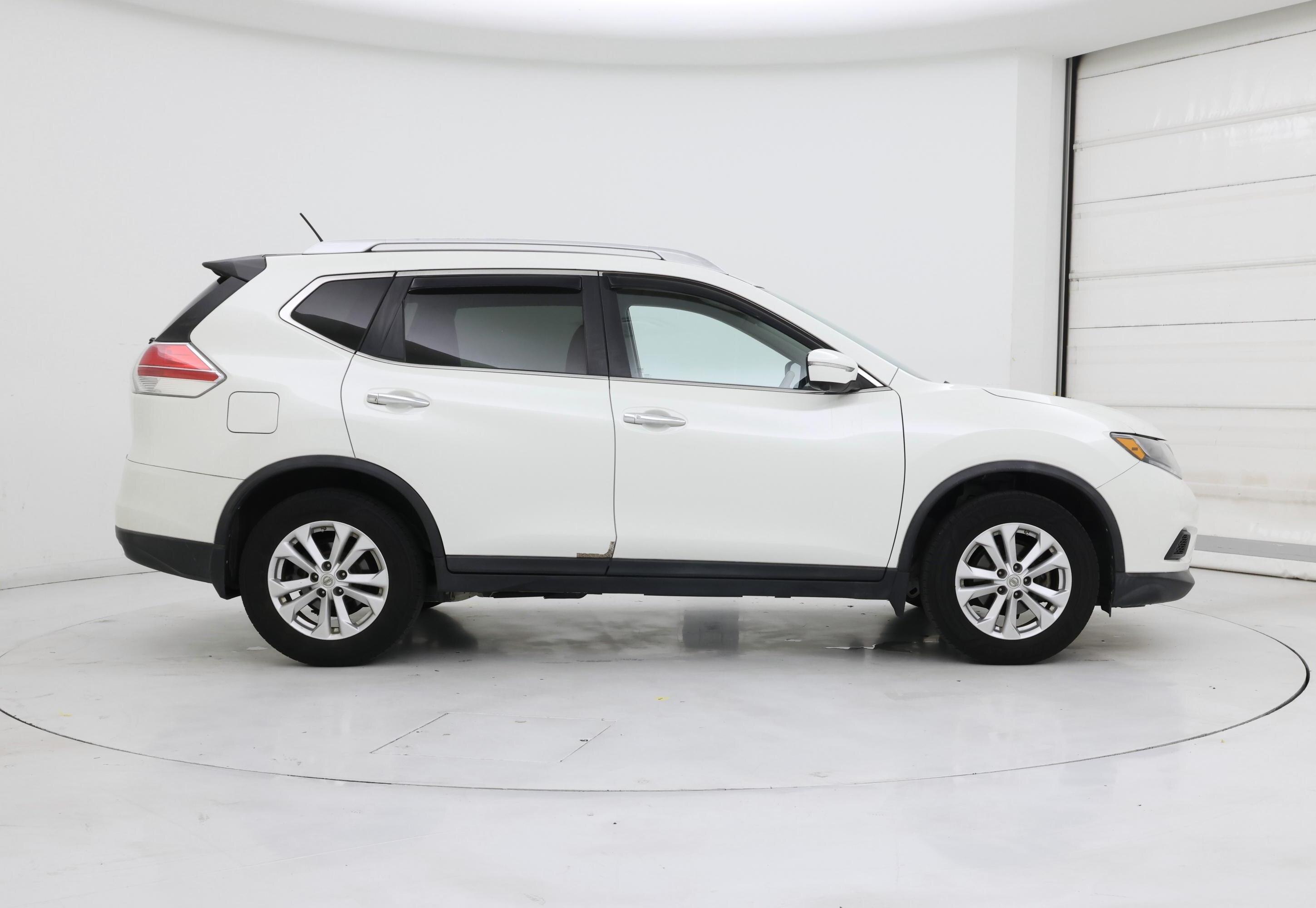 Thumbnail: 2015 Nissan Rogue - 7