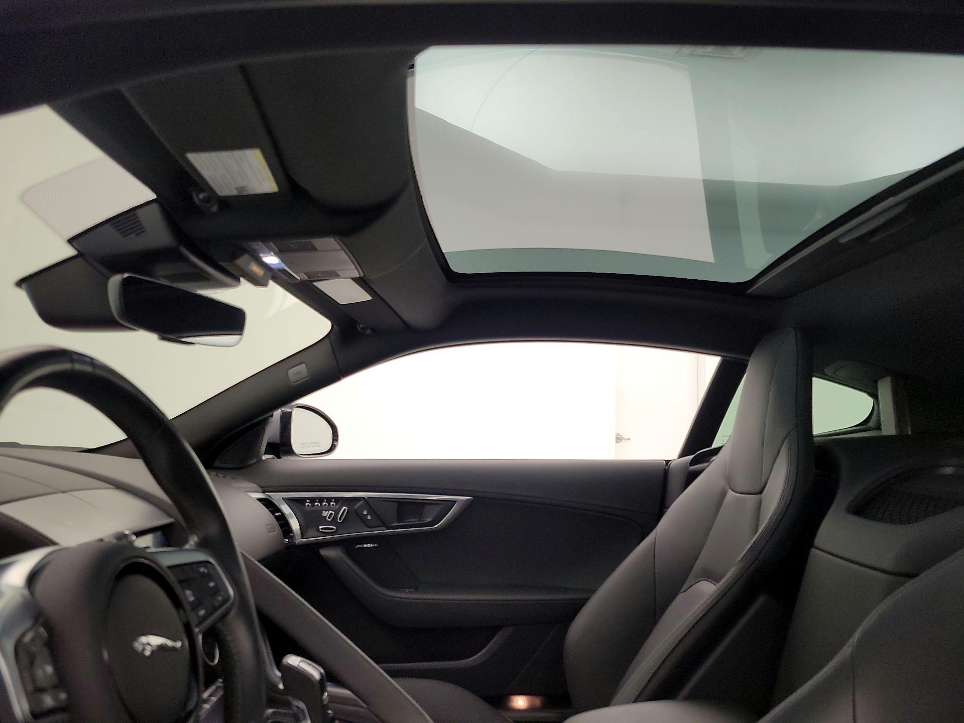 Thumbnail: 2023 Jaguar F-Type - 20