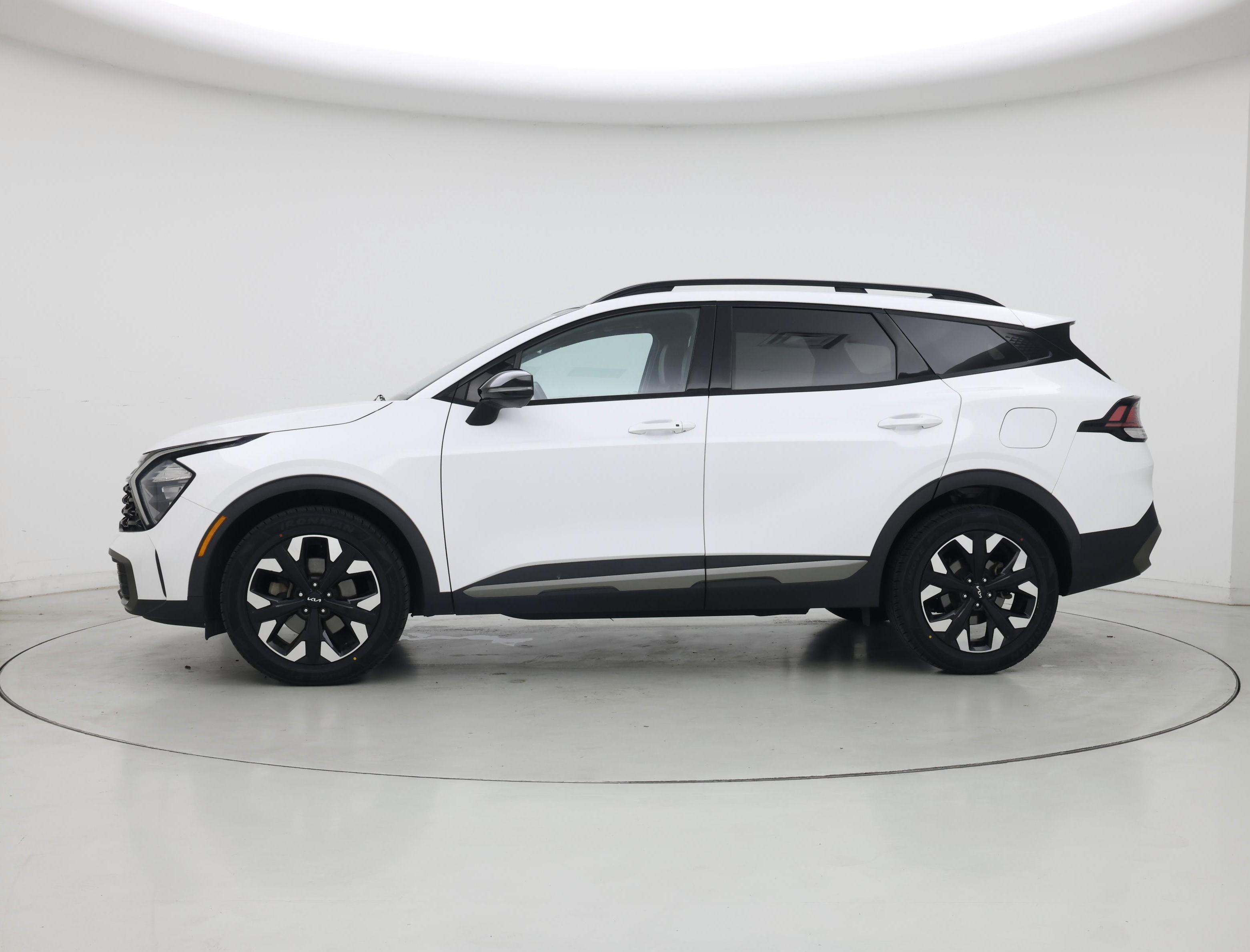 Thumbnail: 2023 Kia Sportage - 3