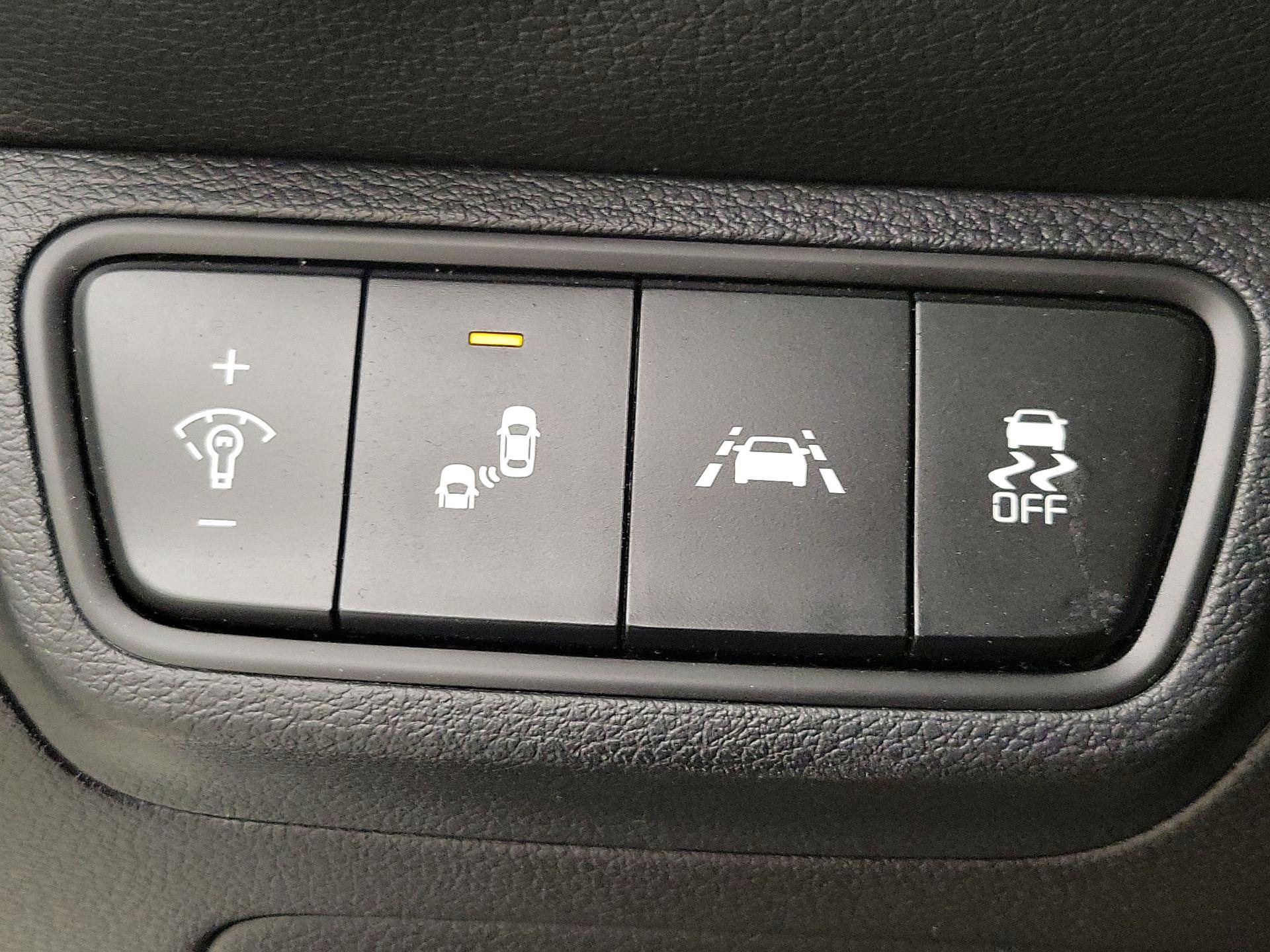 Thumbnail: 2021 Kia Forte - 13