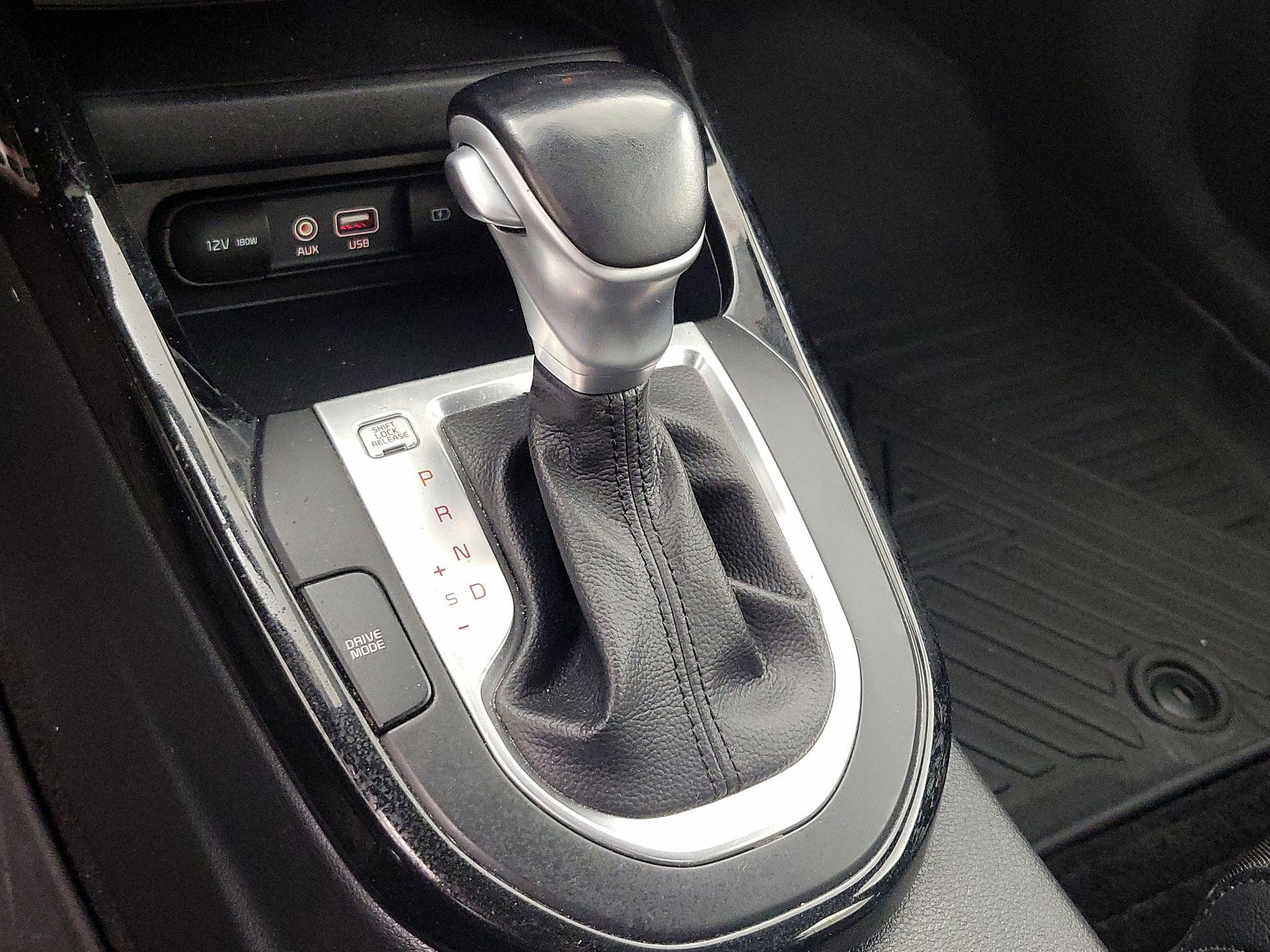 Thumbnail: 2021 Kia Forte - 17