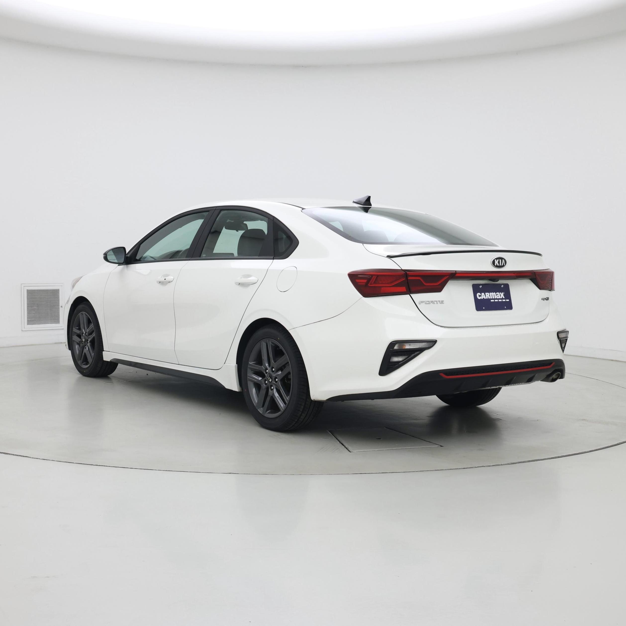 Thumbnail: 2021 Kia Forte - 2