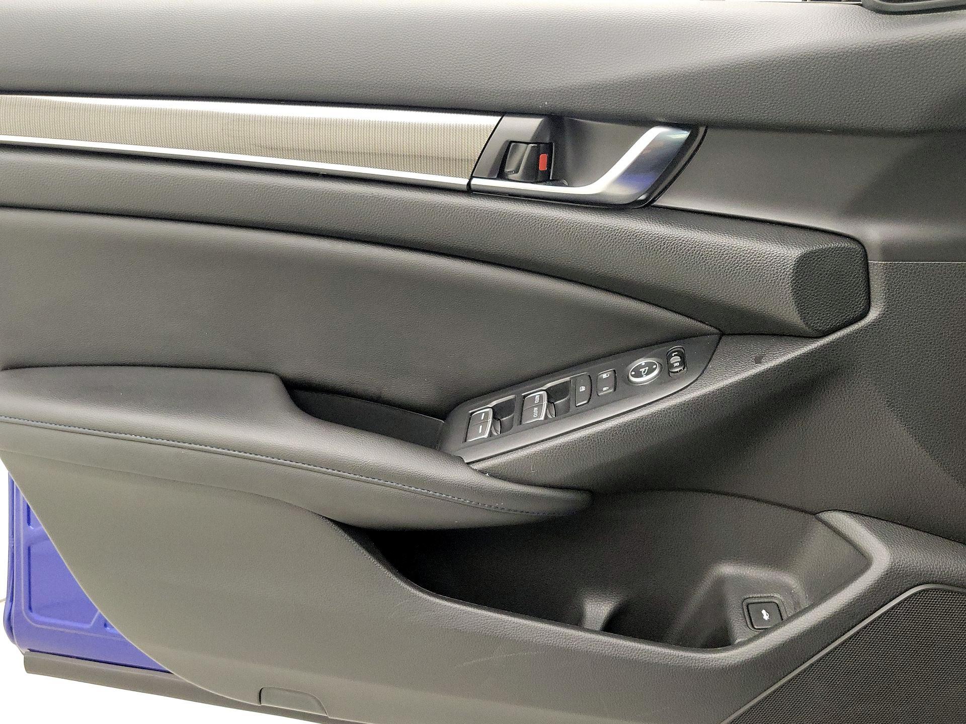 Thumbnail: 2019 Honda Accord - 12