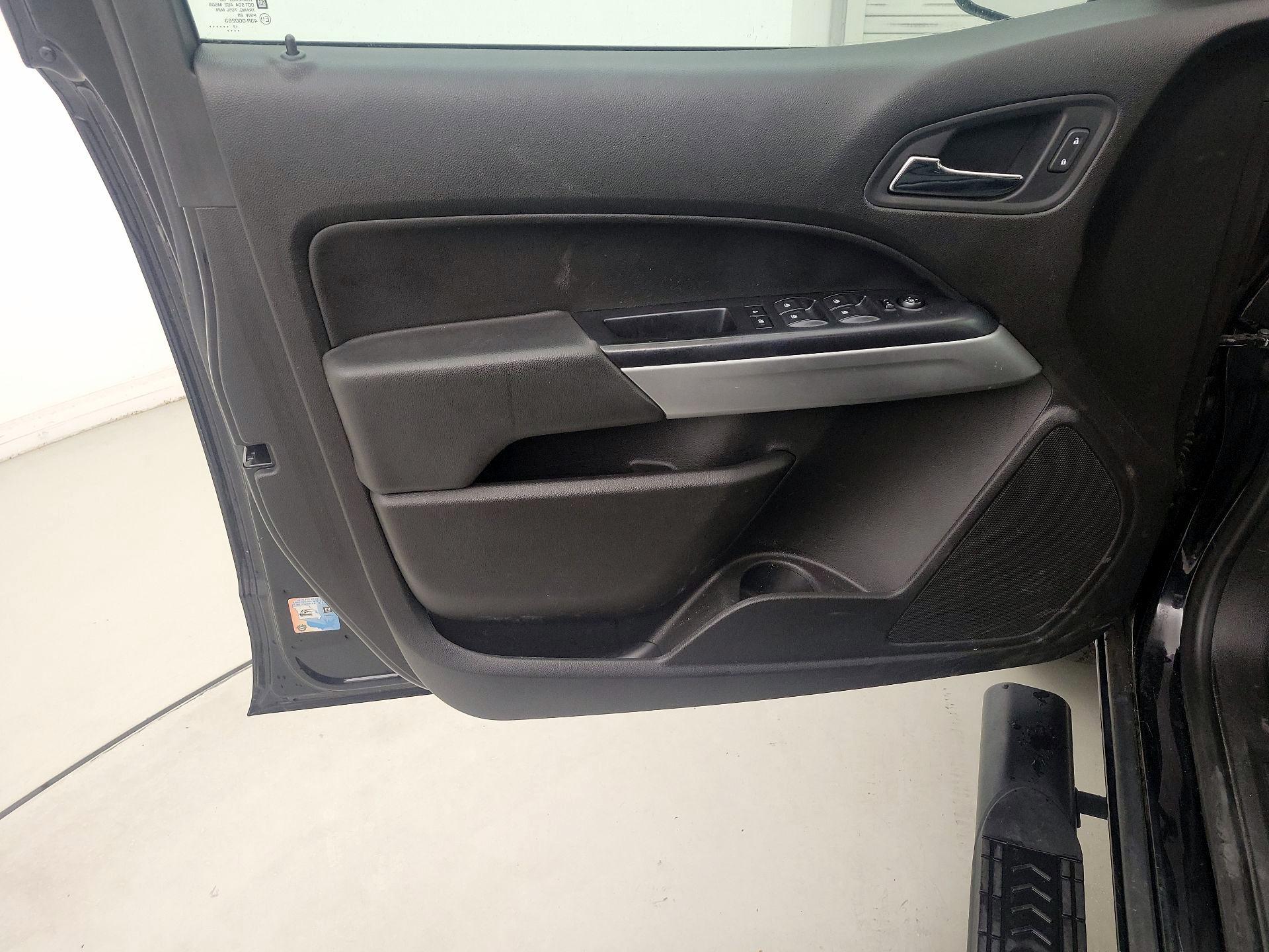 Thumbnail: 2017 Chevrolet Colorado - 12