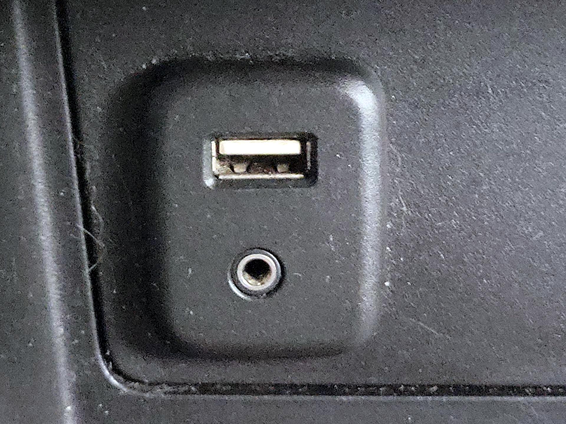 Thumbnail: 2017 Chevrolet Colorado - 18