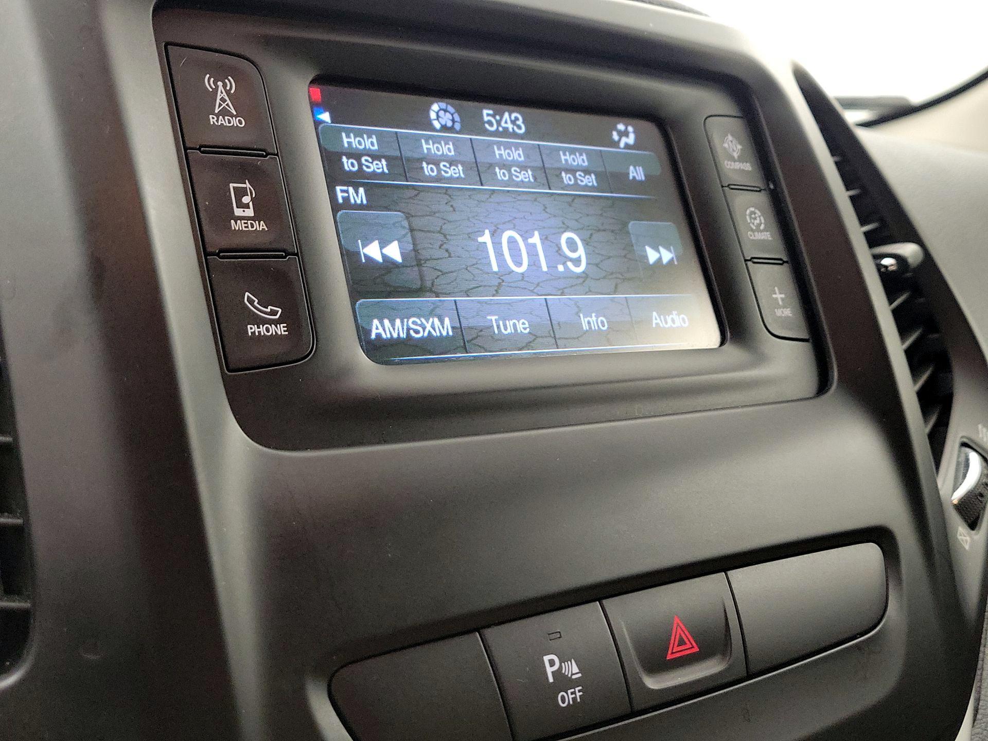 Thumbnail: 2016 Jeep Cherokee - 15