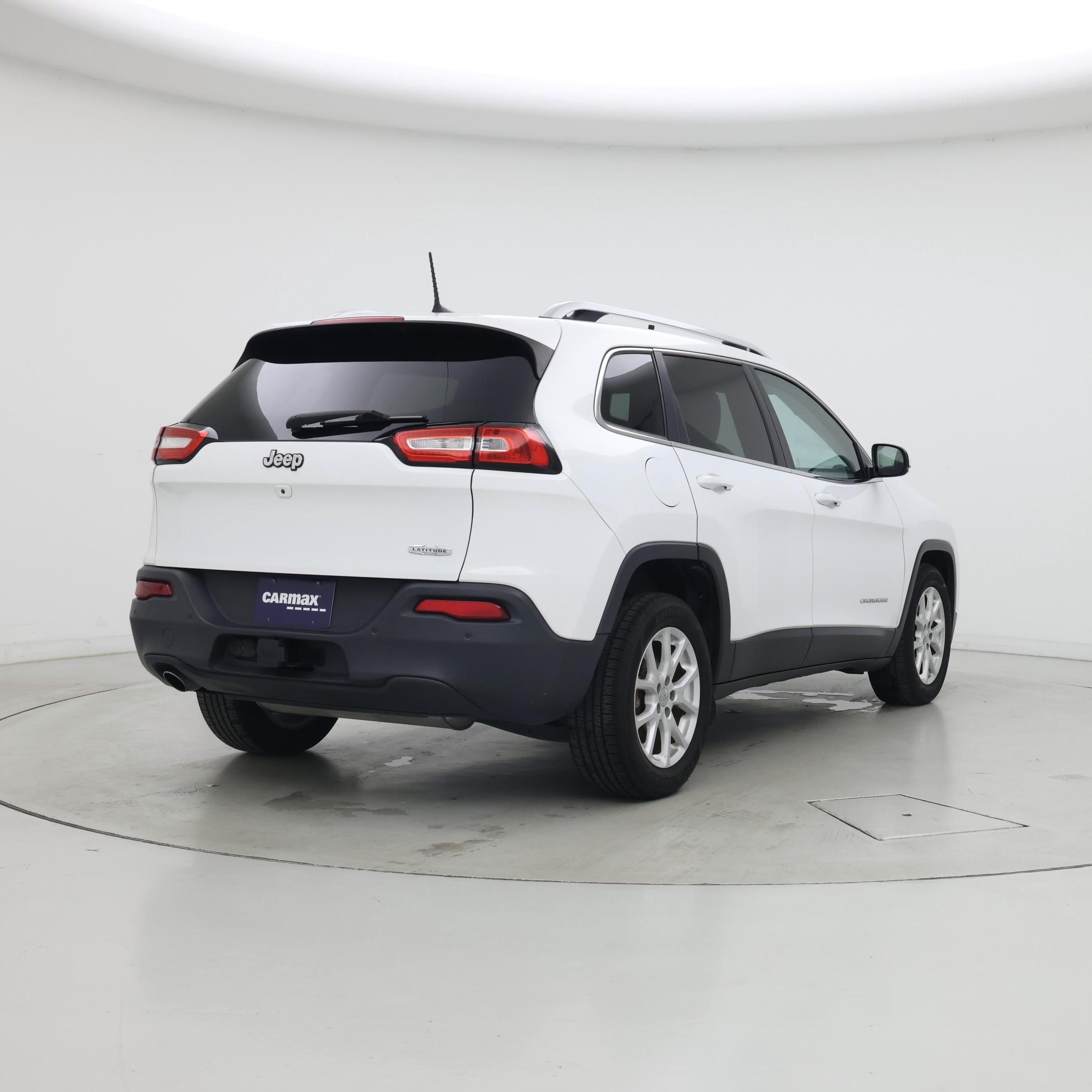 Thumbnail: 2016 Jeep Cherokee - 8