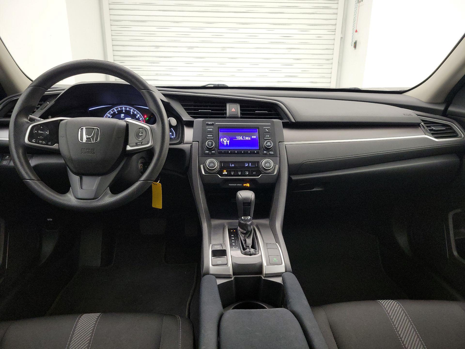 Thumbnail: 2016 Honda Civic - 9