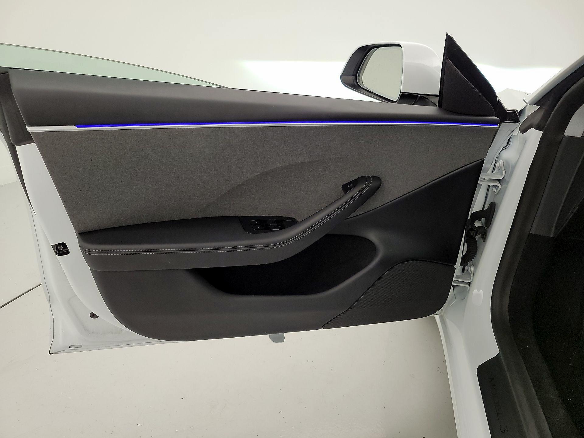 Thumbnail: 2025 Tesla Model 3 - 12