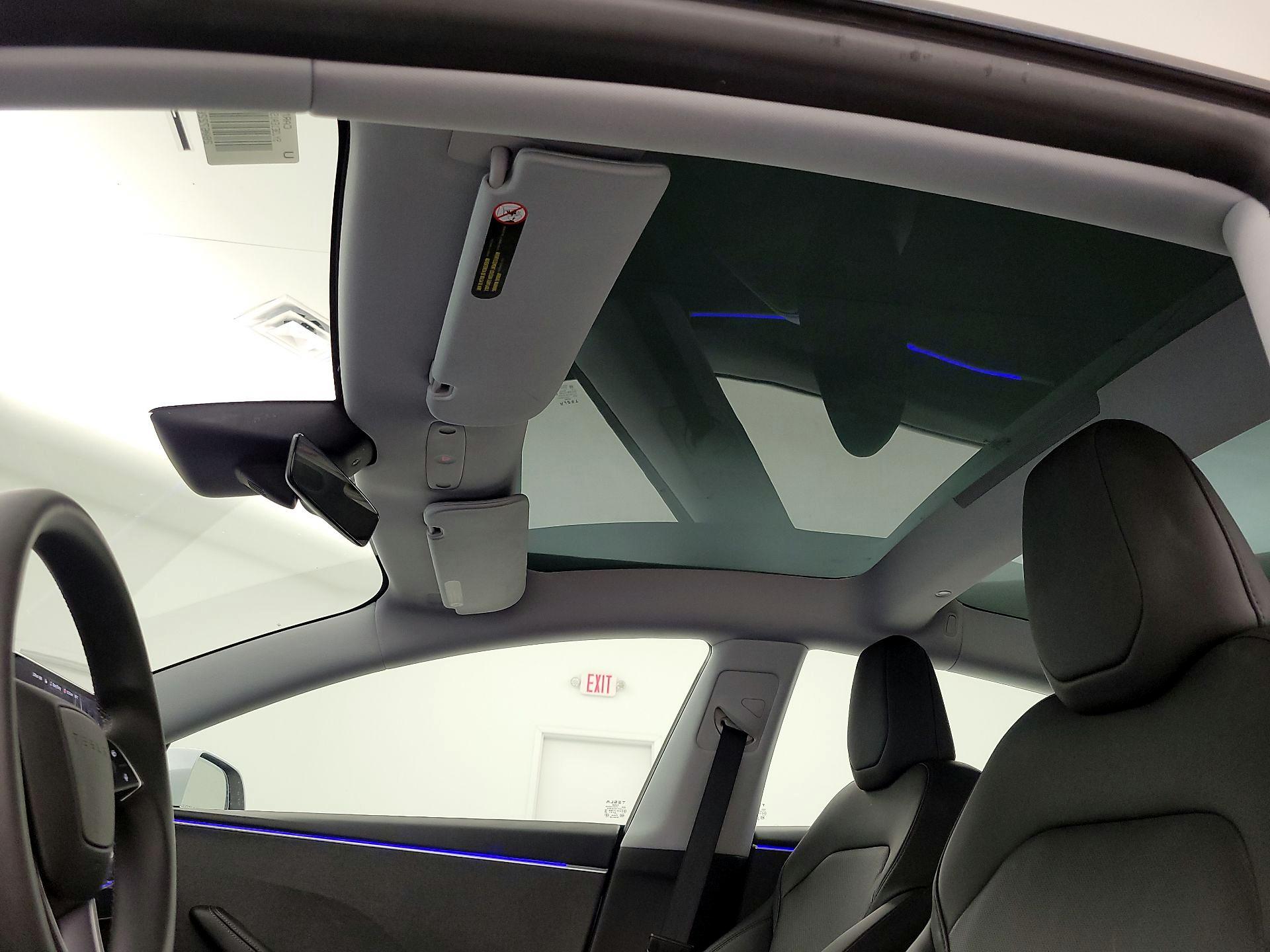 Thumbnail: 2025 Tesla Model 3 - 18