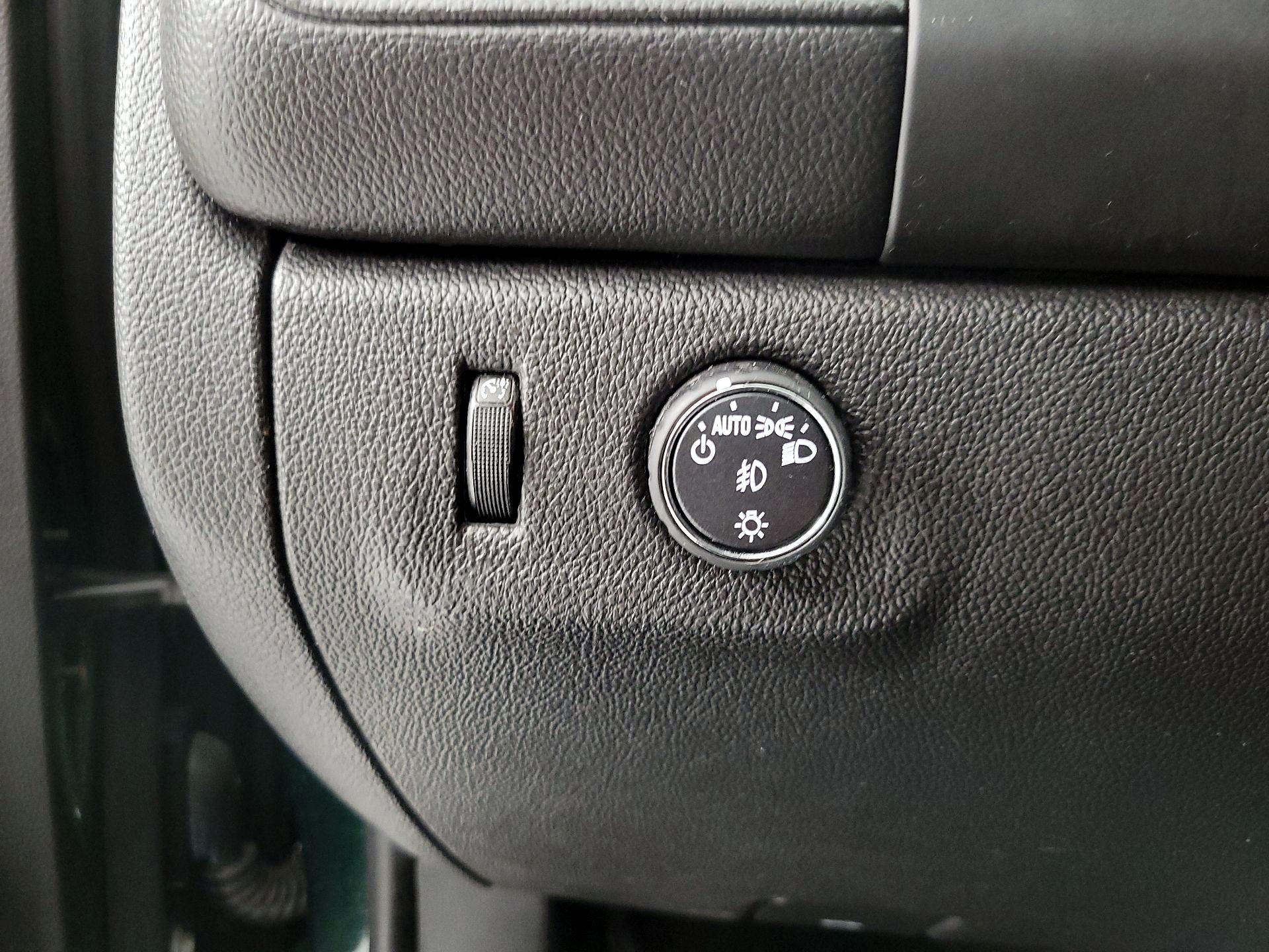 Thumbnail: 2016 GMC Canyon - 13