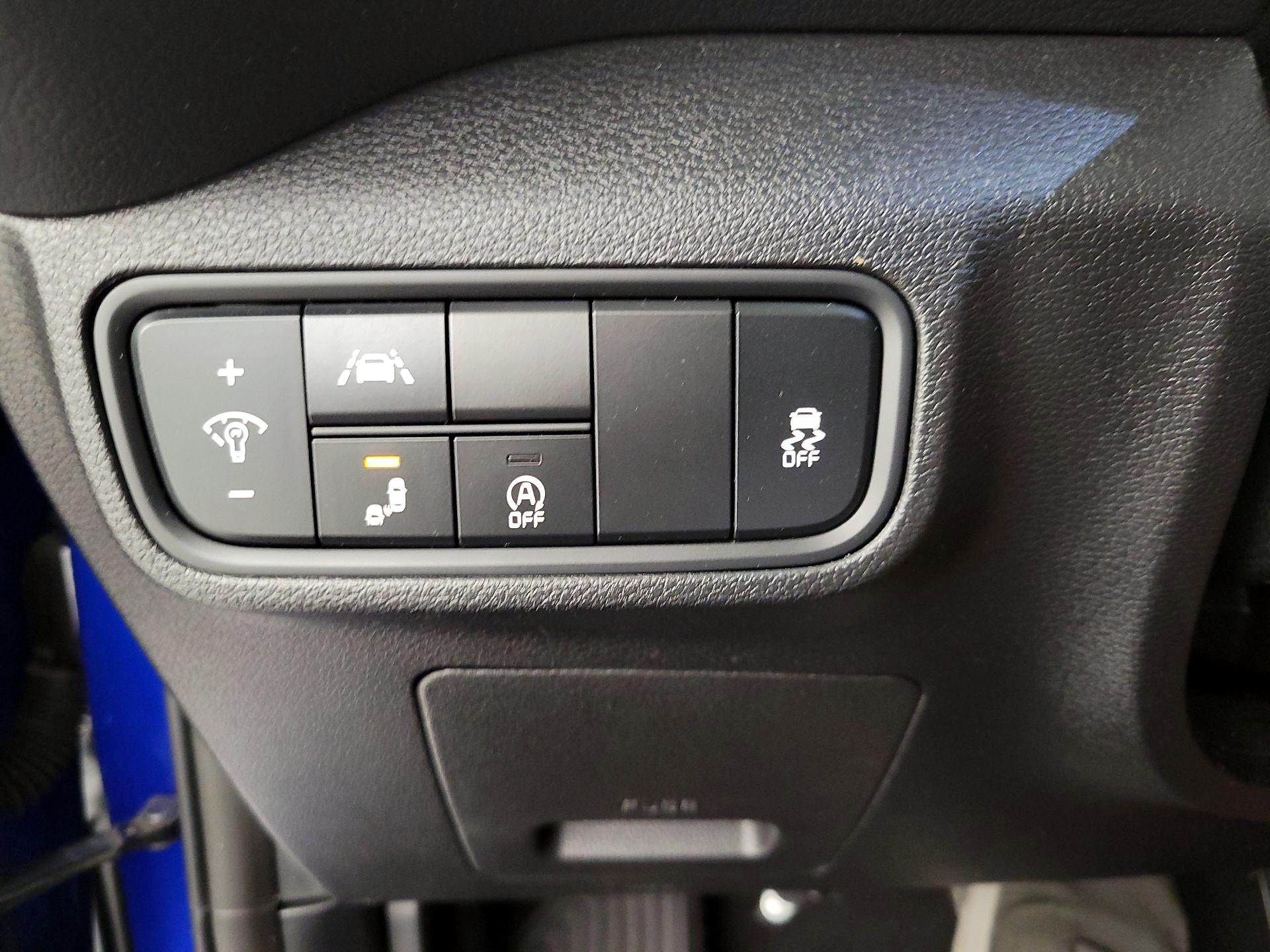 Thumbnail: 2021 Kia Soul - 13