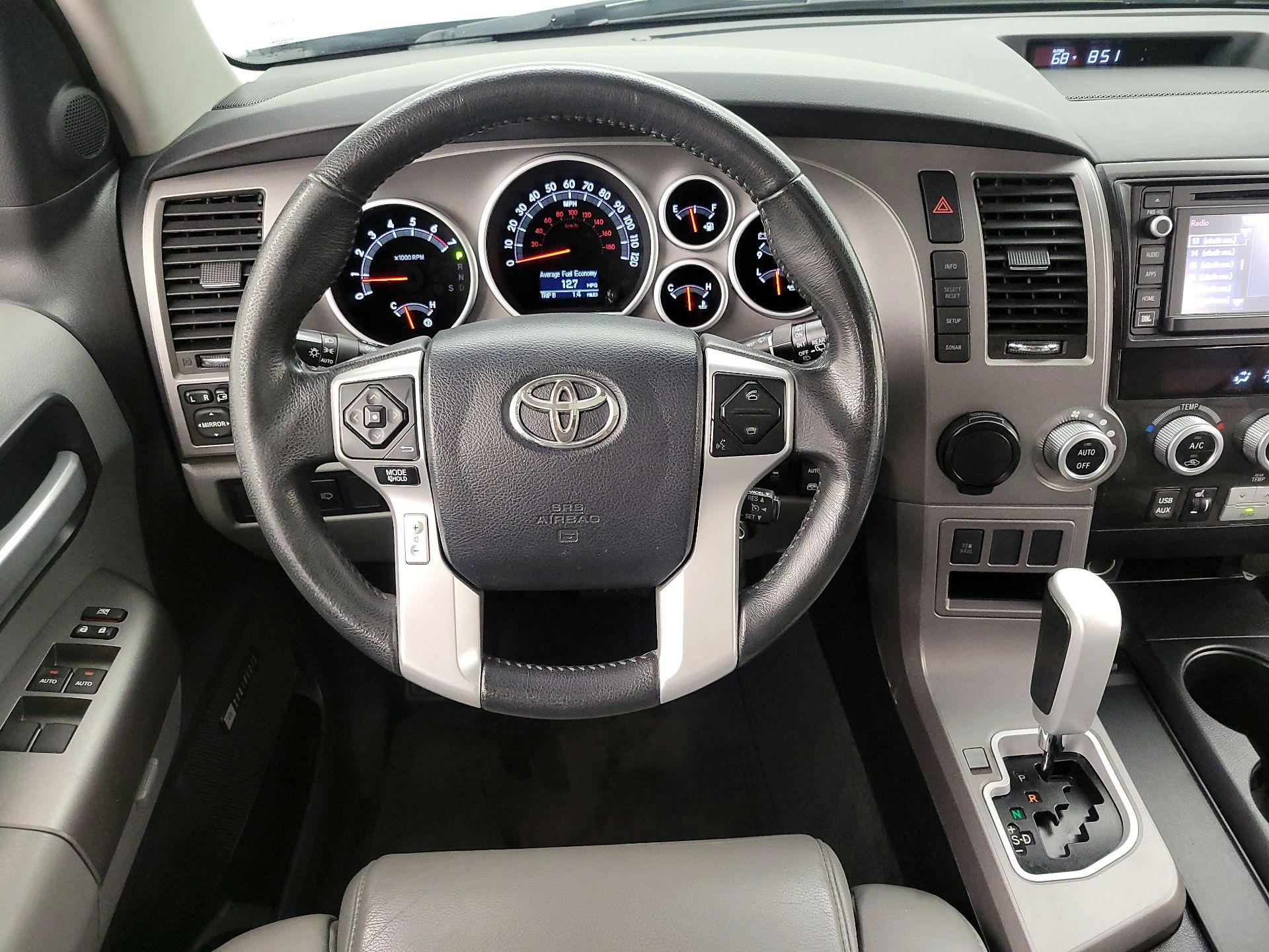 Thumbnail: 2014 Toyota Sequoia - 10