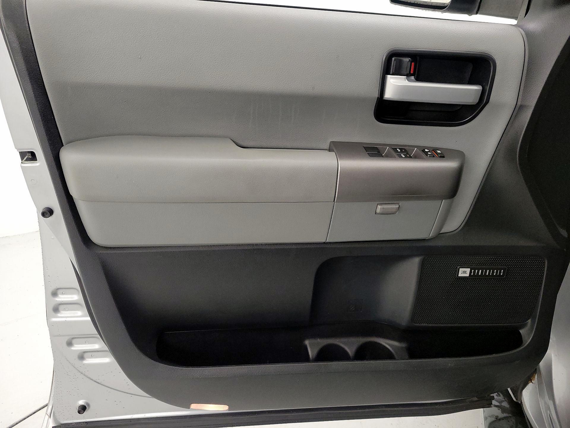 Thumbnail: 2014 Toyota Sequoia - 12