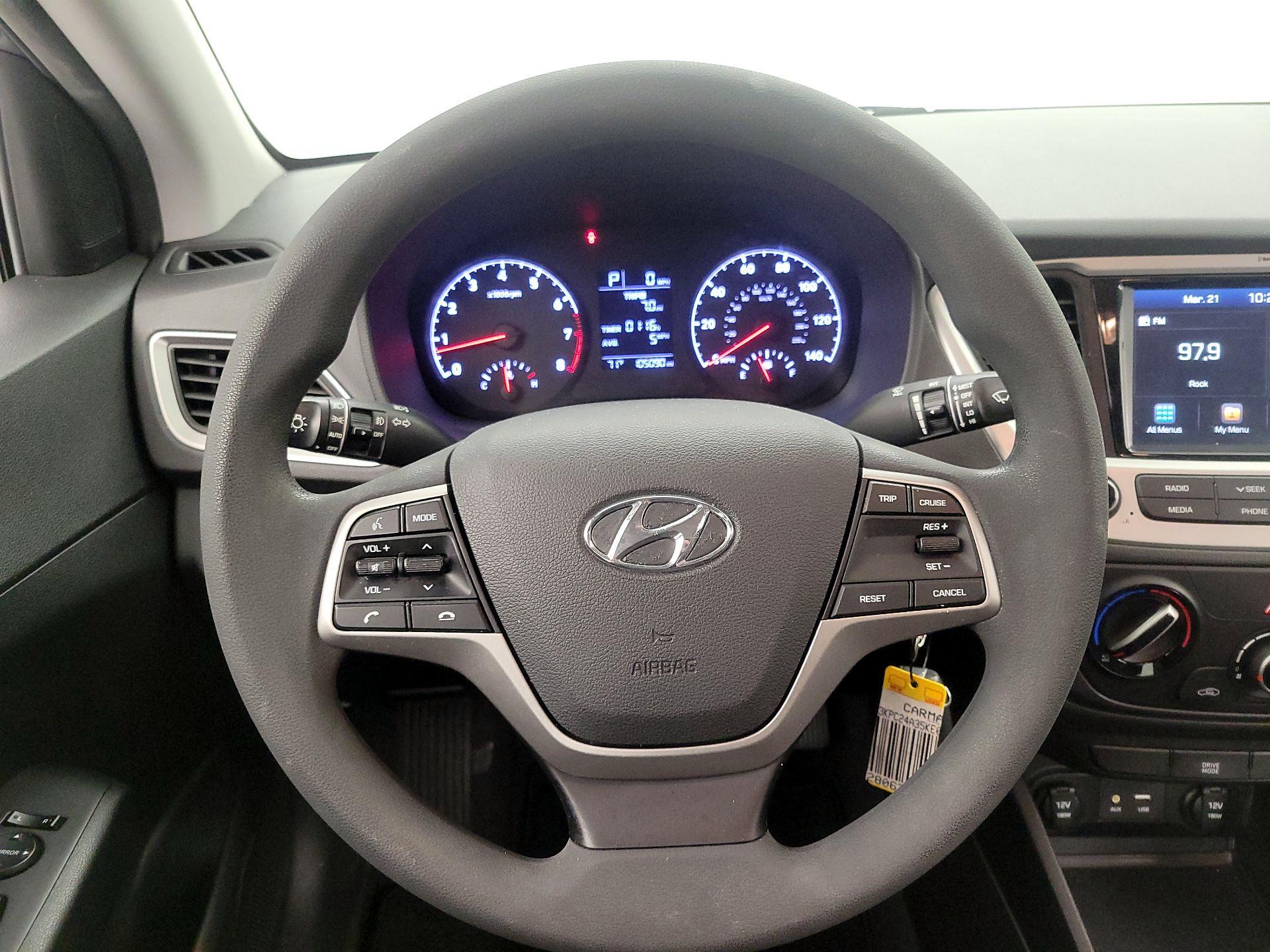 Thumbnail: 2019 Hyundai Accent - 10