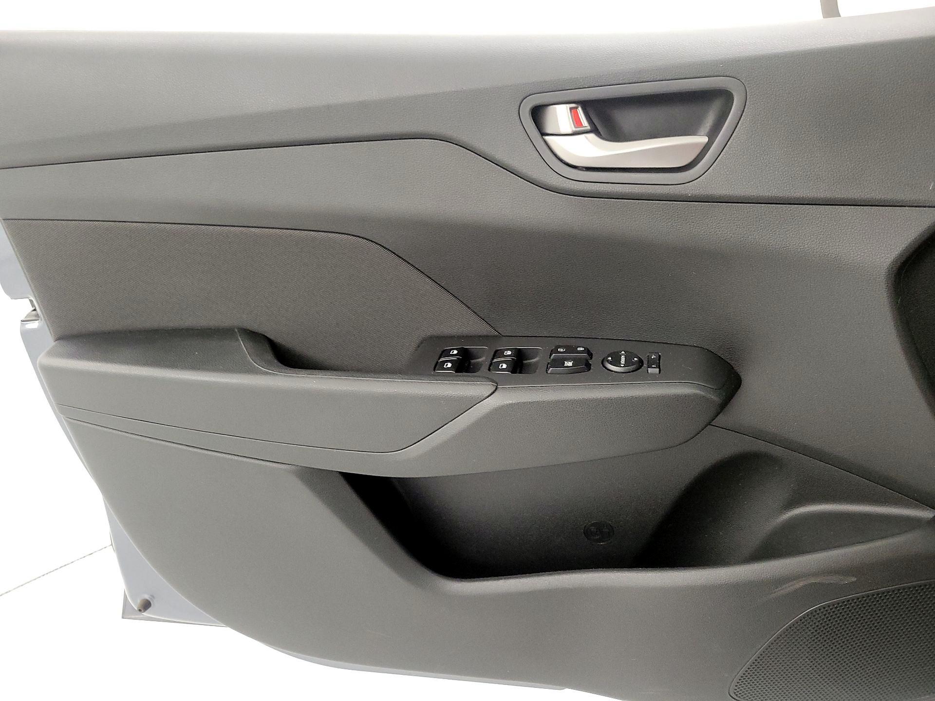 Thumbnail: 2019 Hyundai Accent - 12