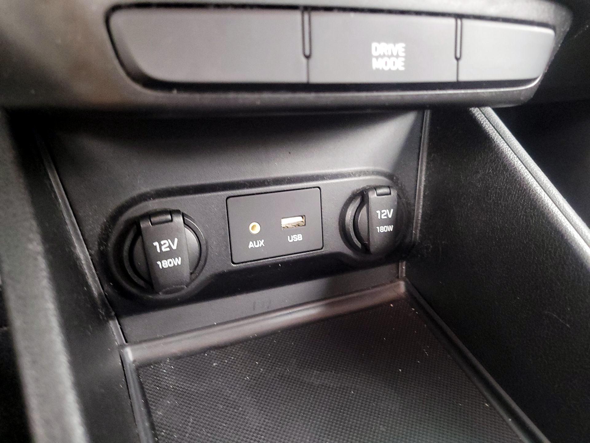 Thumbnail: 2019 Hyundai Accent - 18