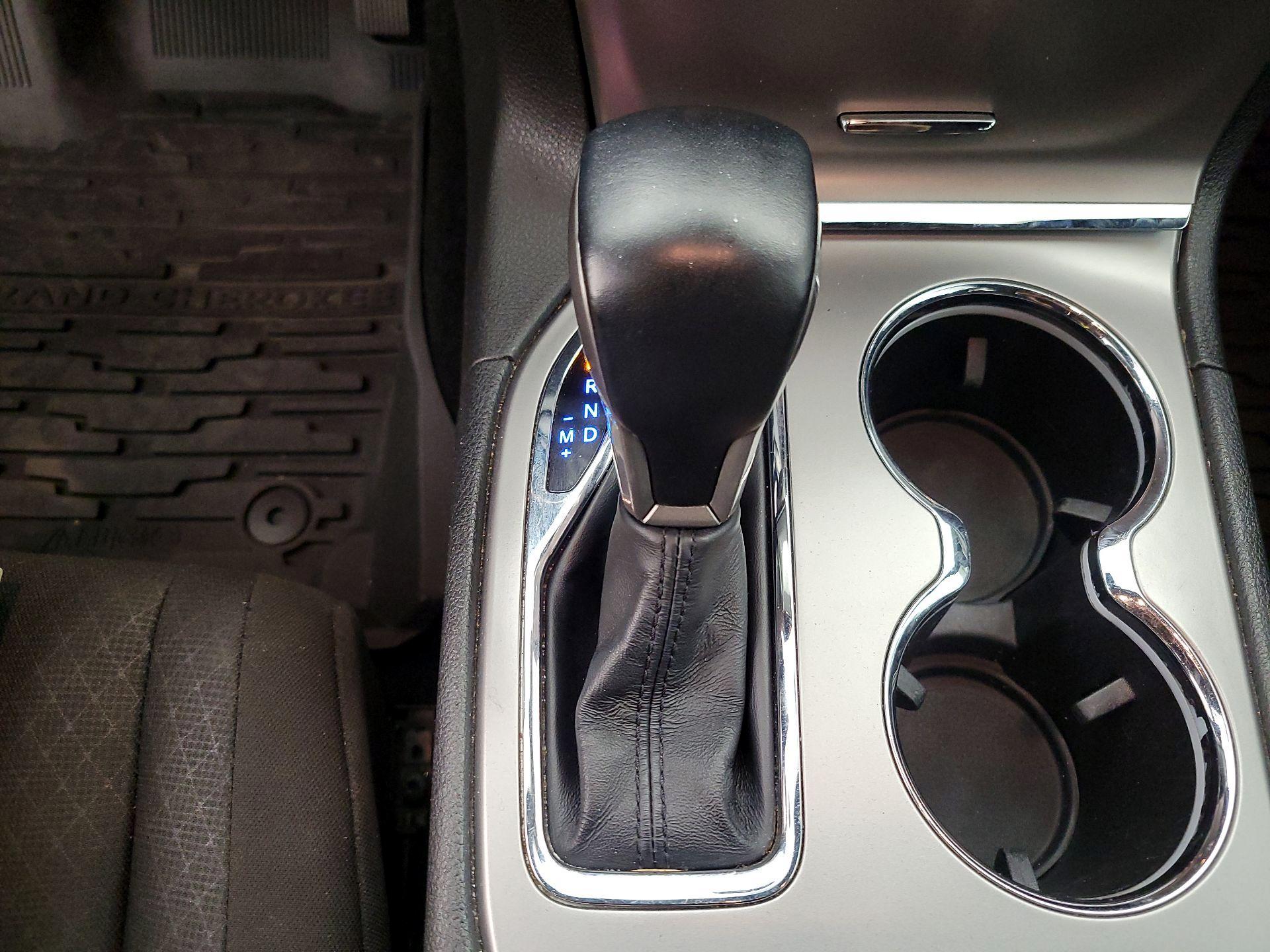 Thumbnail: 2021 Jeep Grand Cherokee - 17