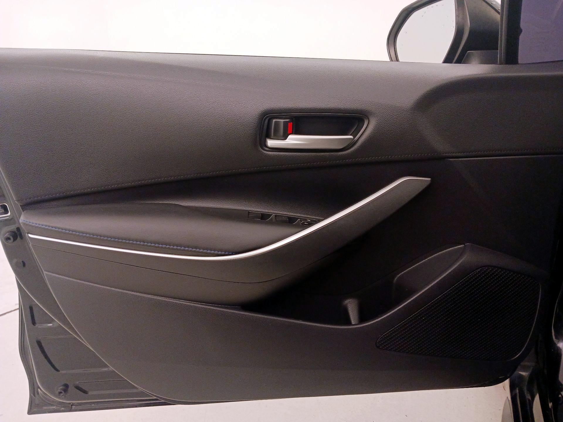 Thumbnail: 2020 Toyota Corolla - 12