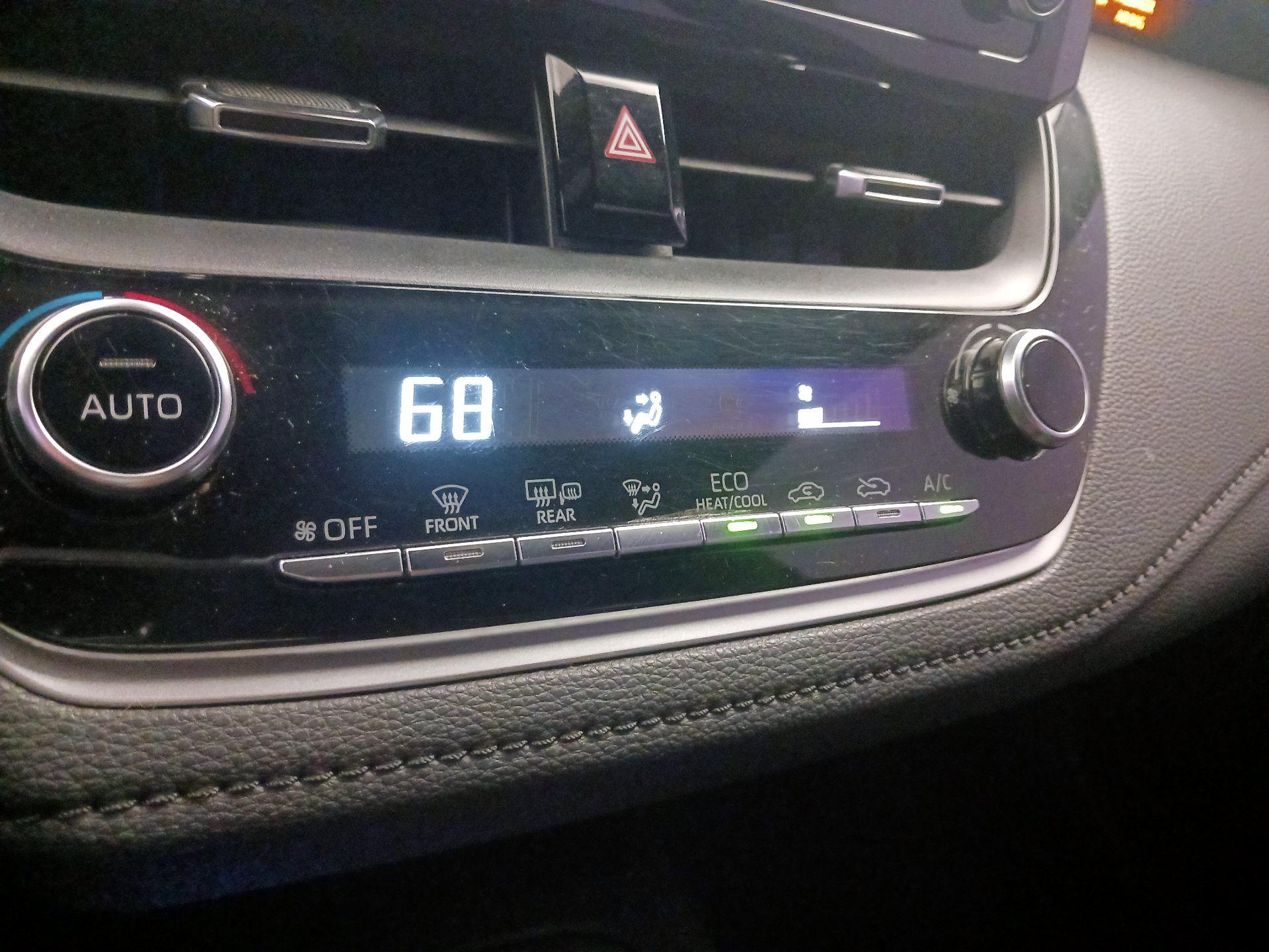 Thumbnail: 2020 Toyota Corolla - 16