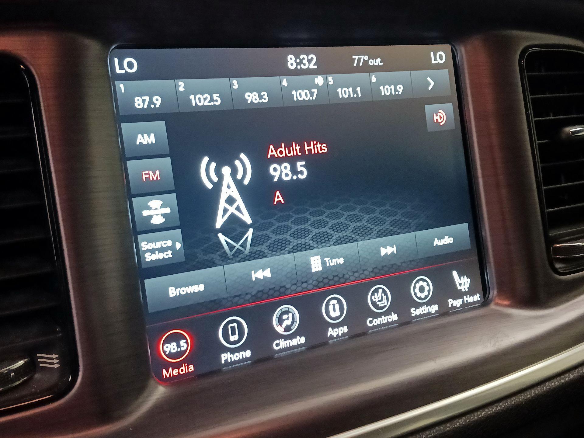 Thumbnail: 2018 Dodge Charger - 15