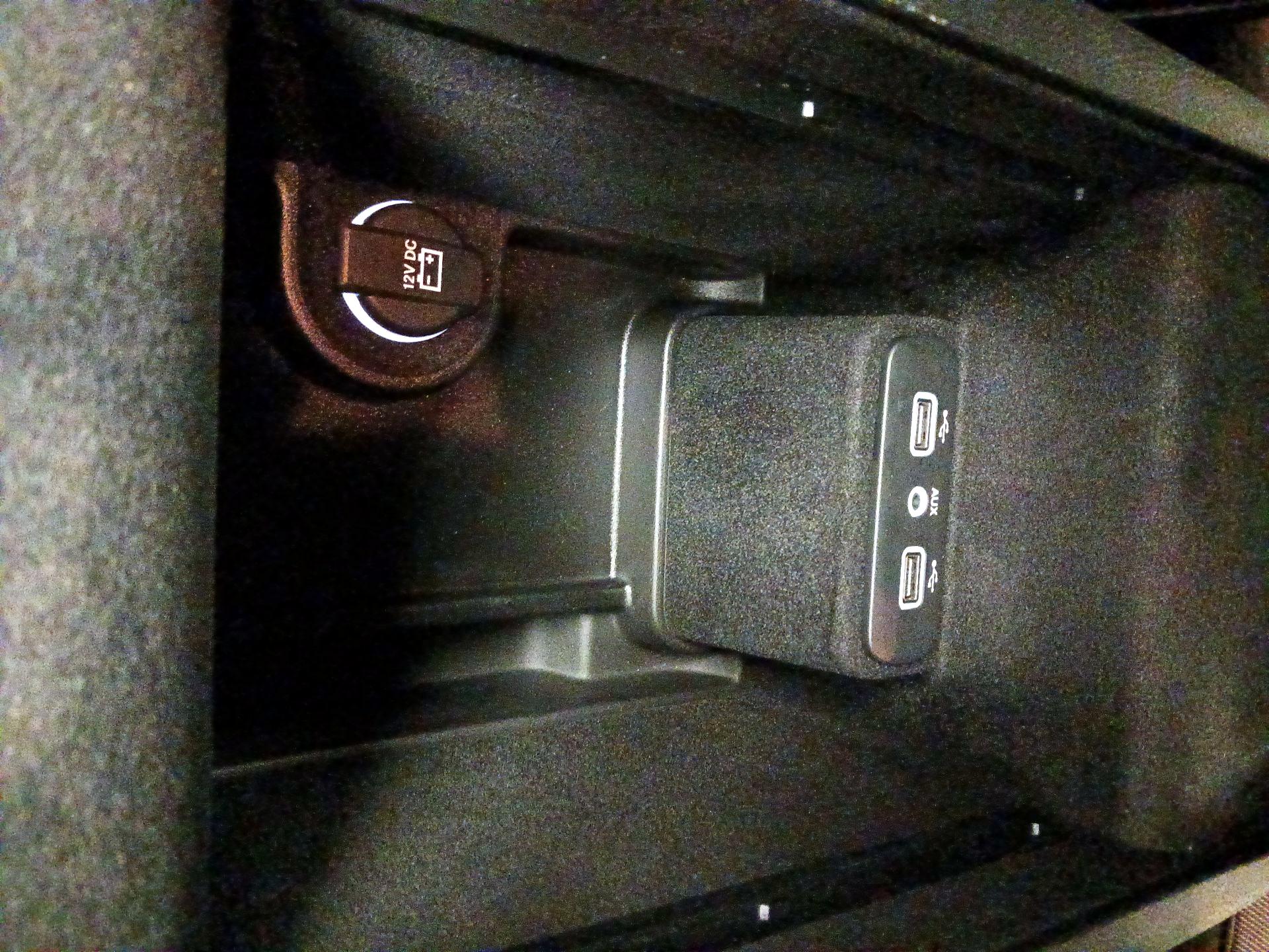 Thumbnail: 2018 Dodge Charger - 18