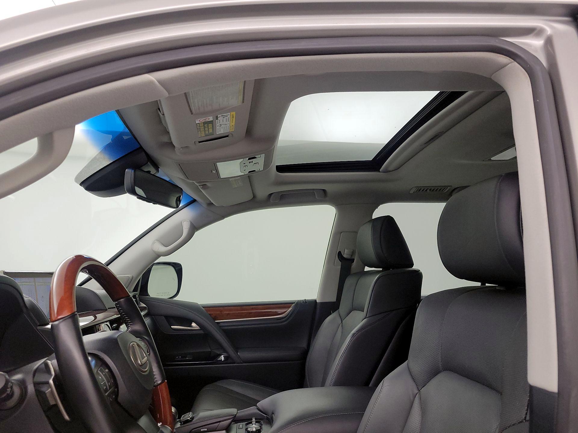 Thumbnail: 2021 Lexus LX - 18