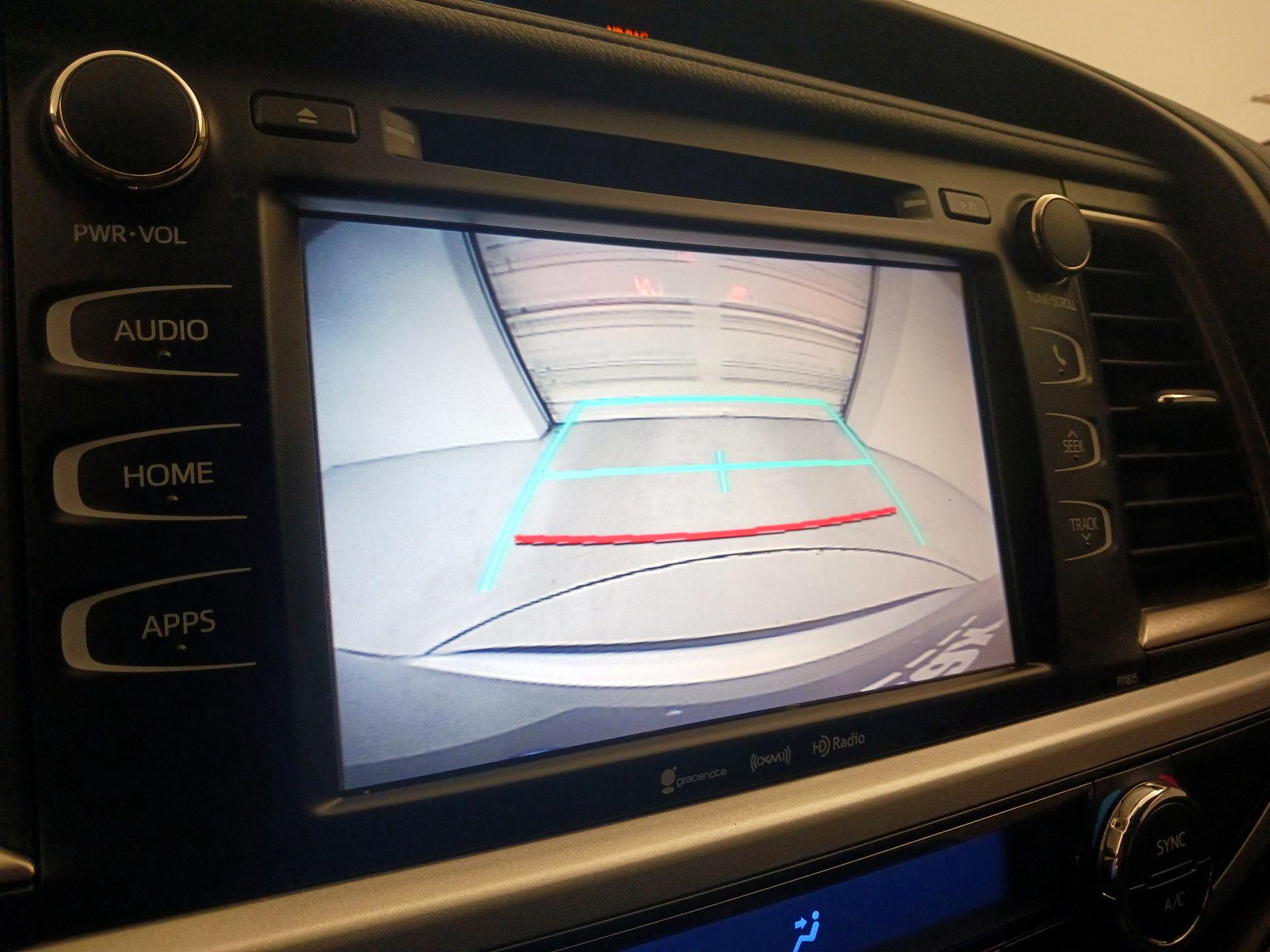 Thumbnail: 2019 Toyota Highlander - 14