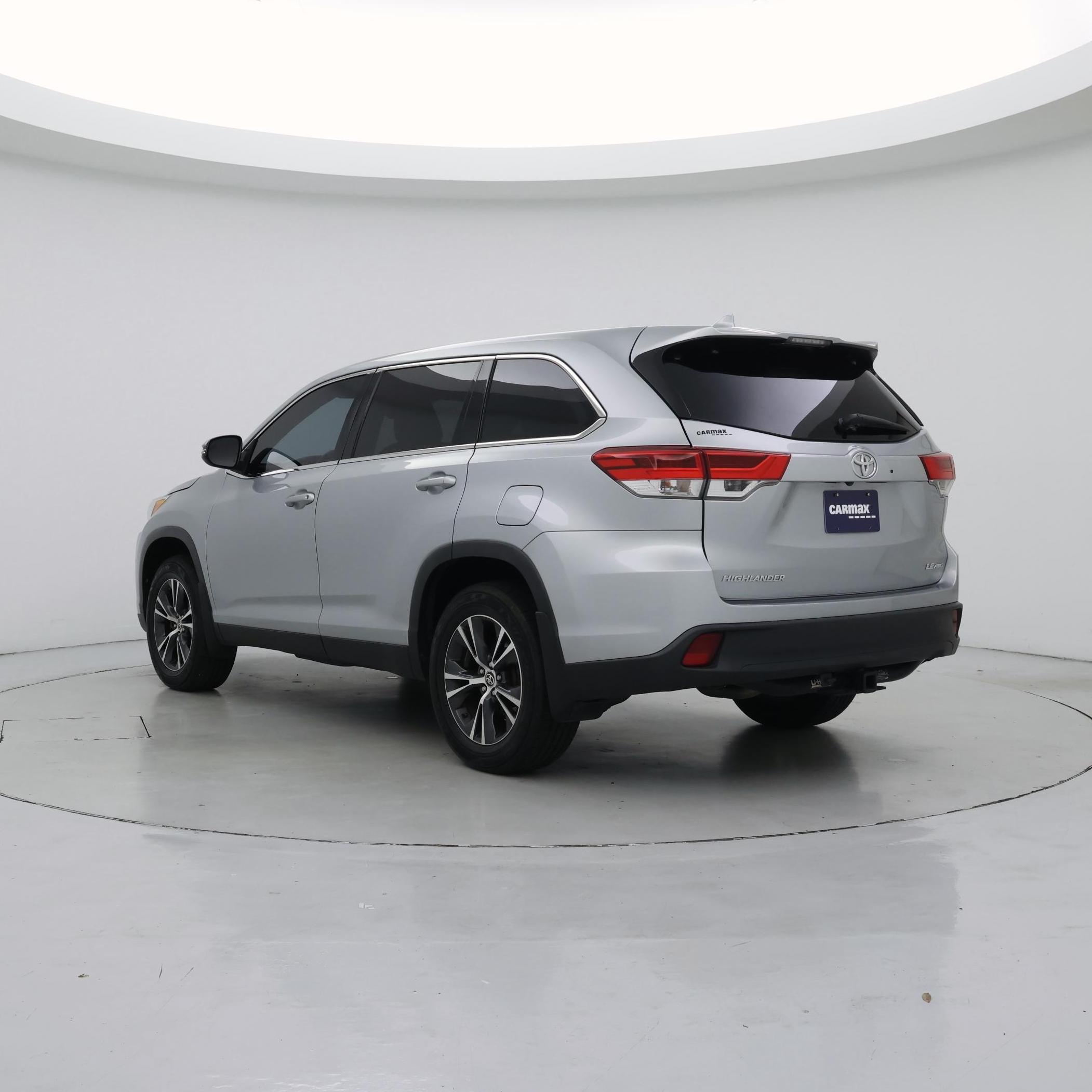 Thumbnail: 2019 Toyota Highlander - 2