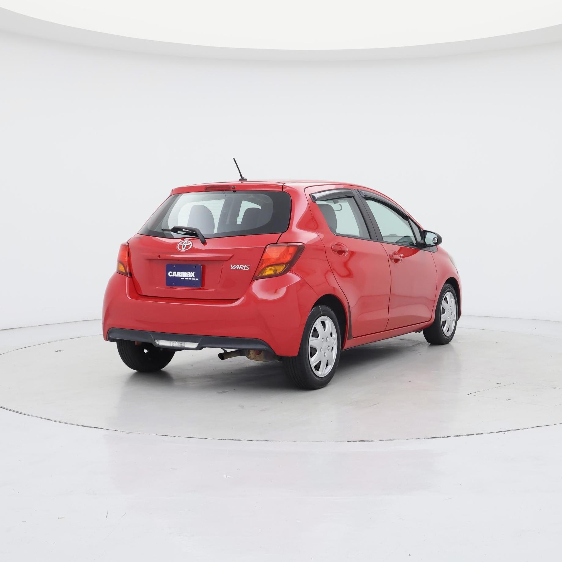 Thumbnail: 2015 Toyota Yaris - 8