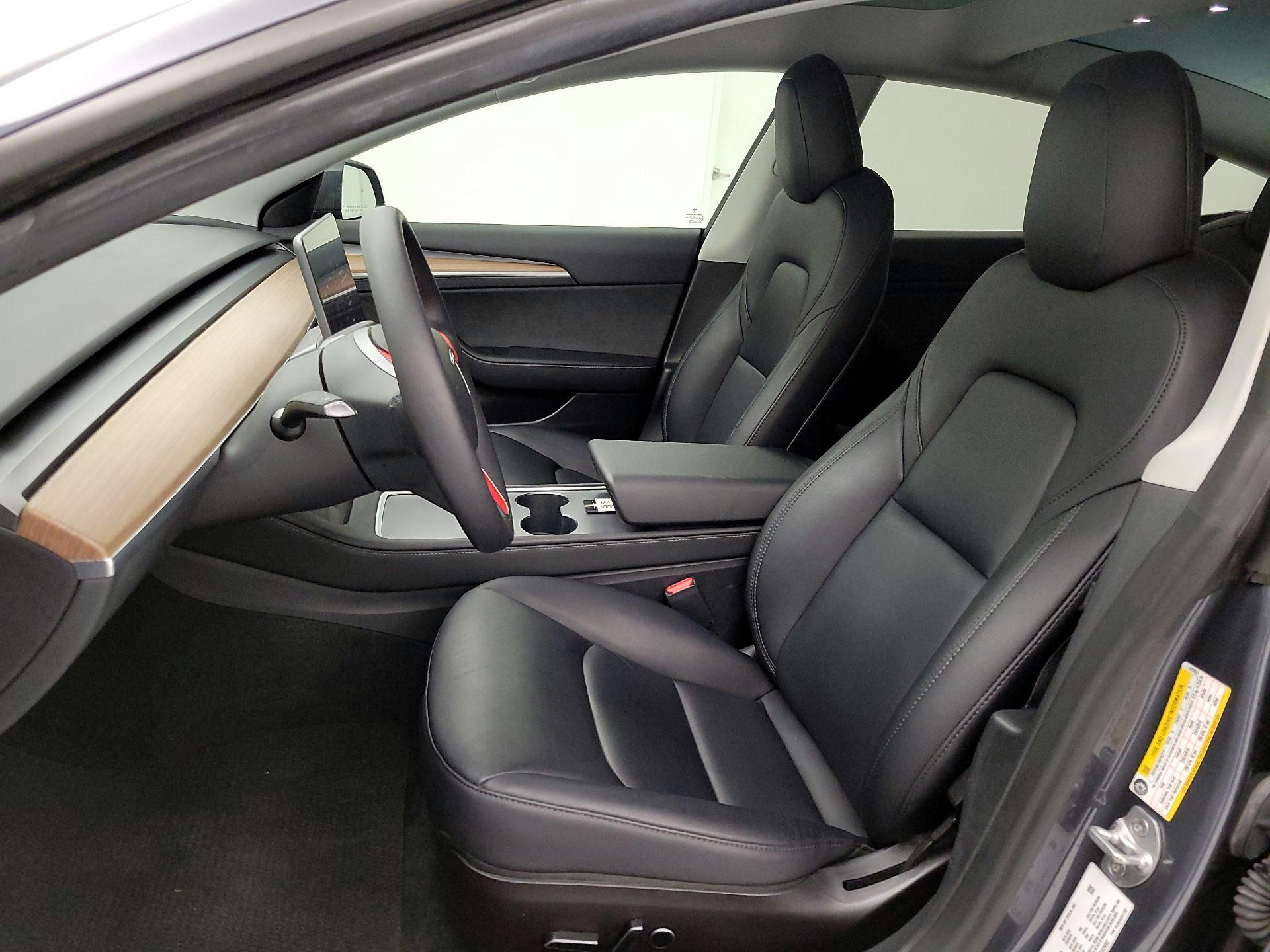 Thumbnail: 2023 Tesla Model 3 - 11