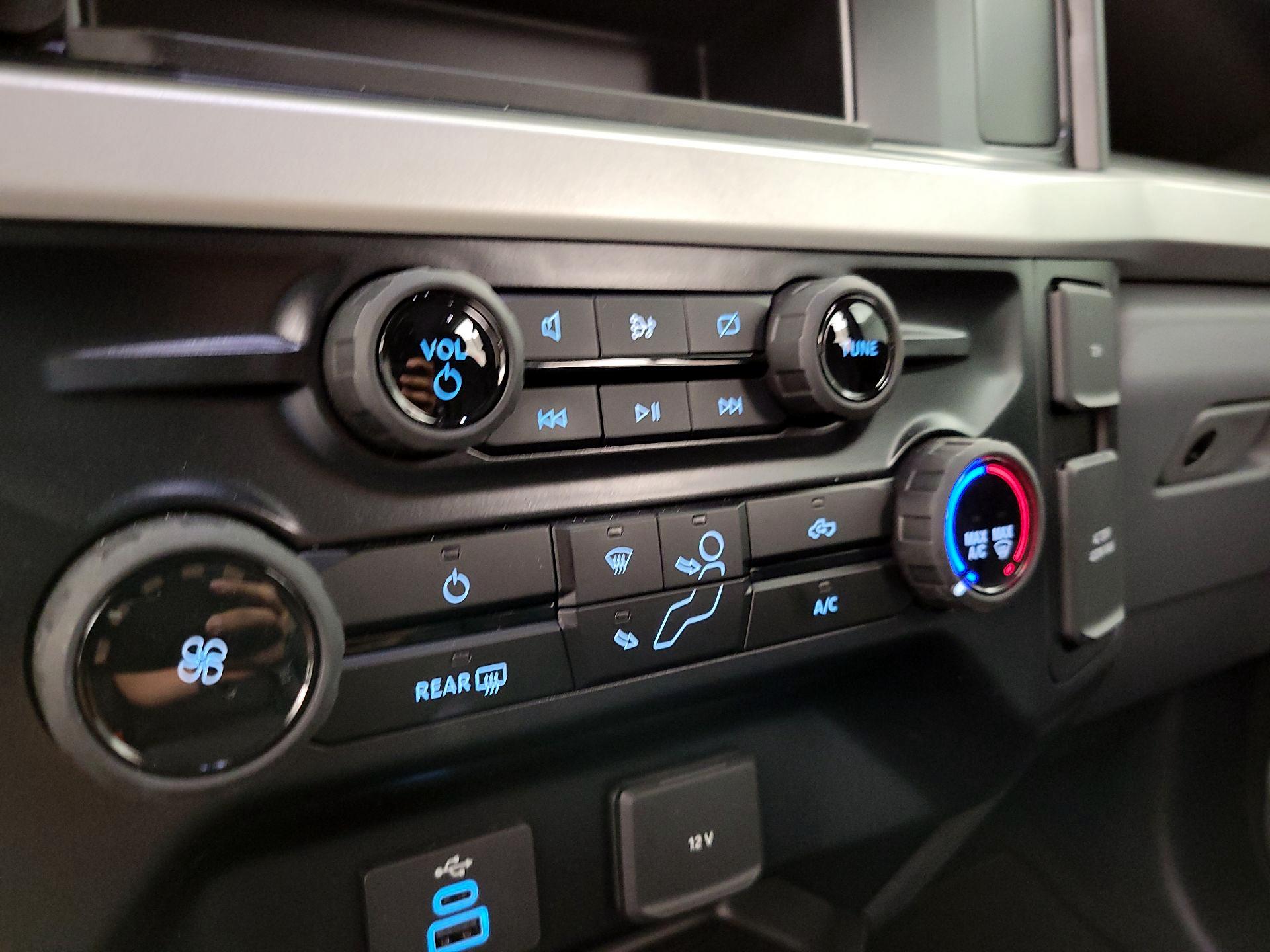 Thumbnail: 2024 Ford F-250 - 16