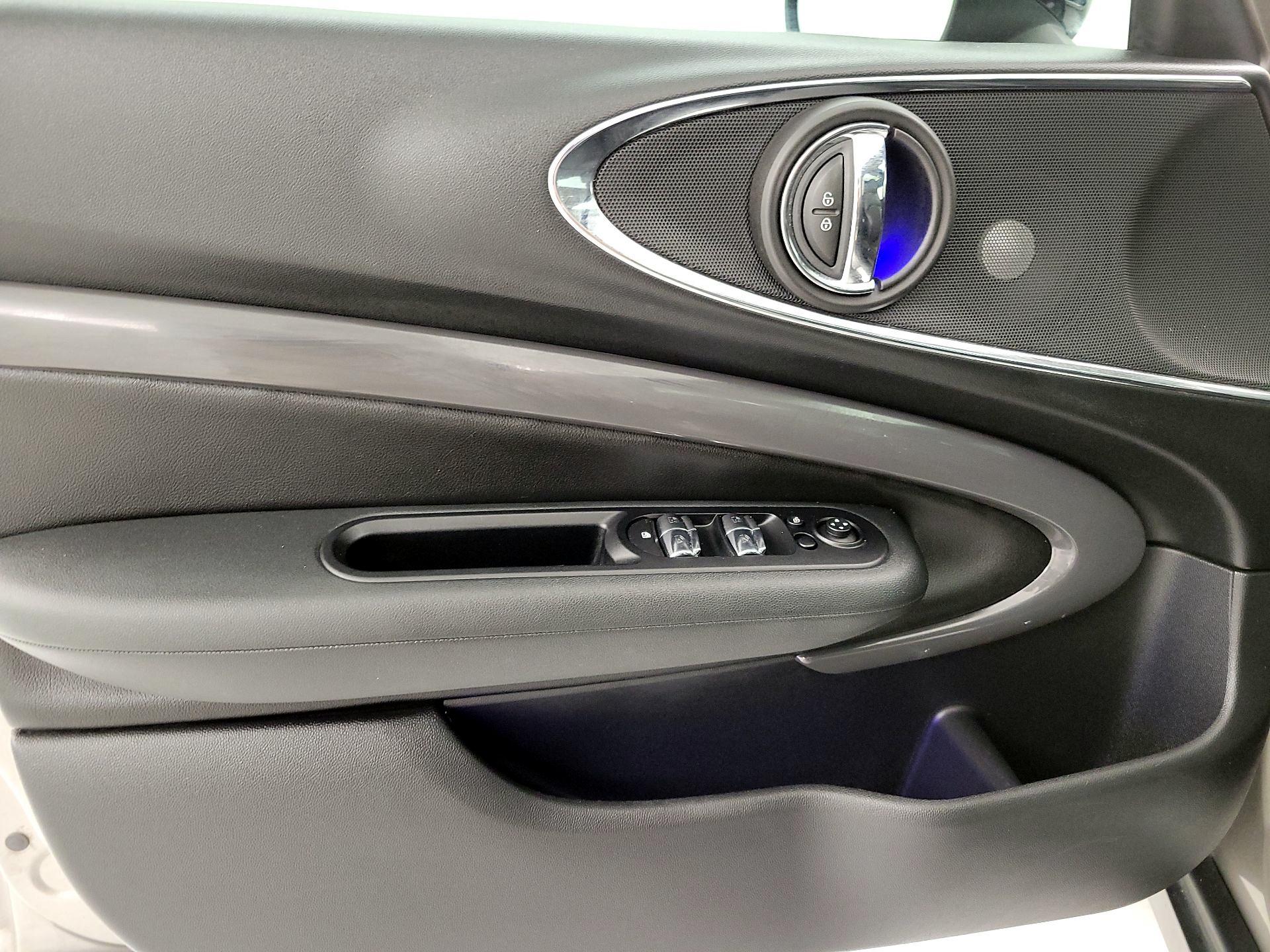 Thumbnail: 2017 MINI Cooper Clubman - 12