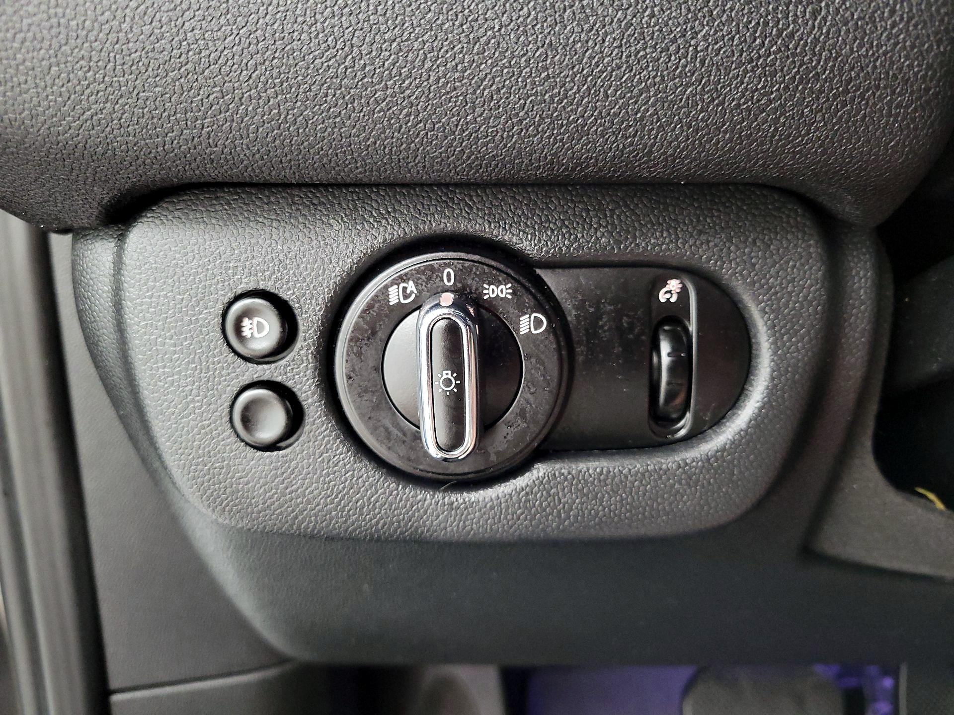 Thumbnail: 2017 MINI Cooper Clubman - 13