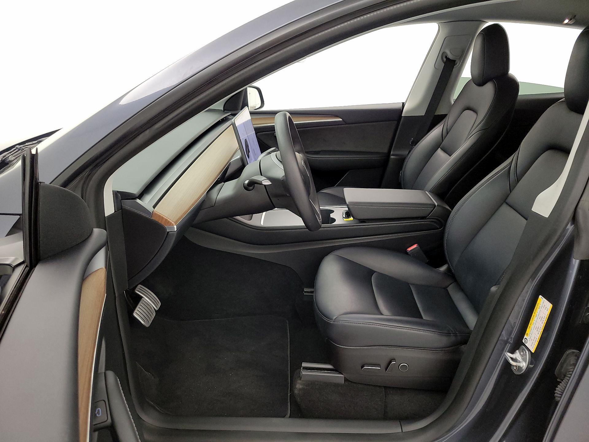 Thumbnail: 2023 Tesla Model Y - 11