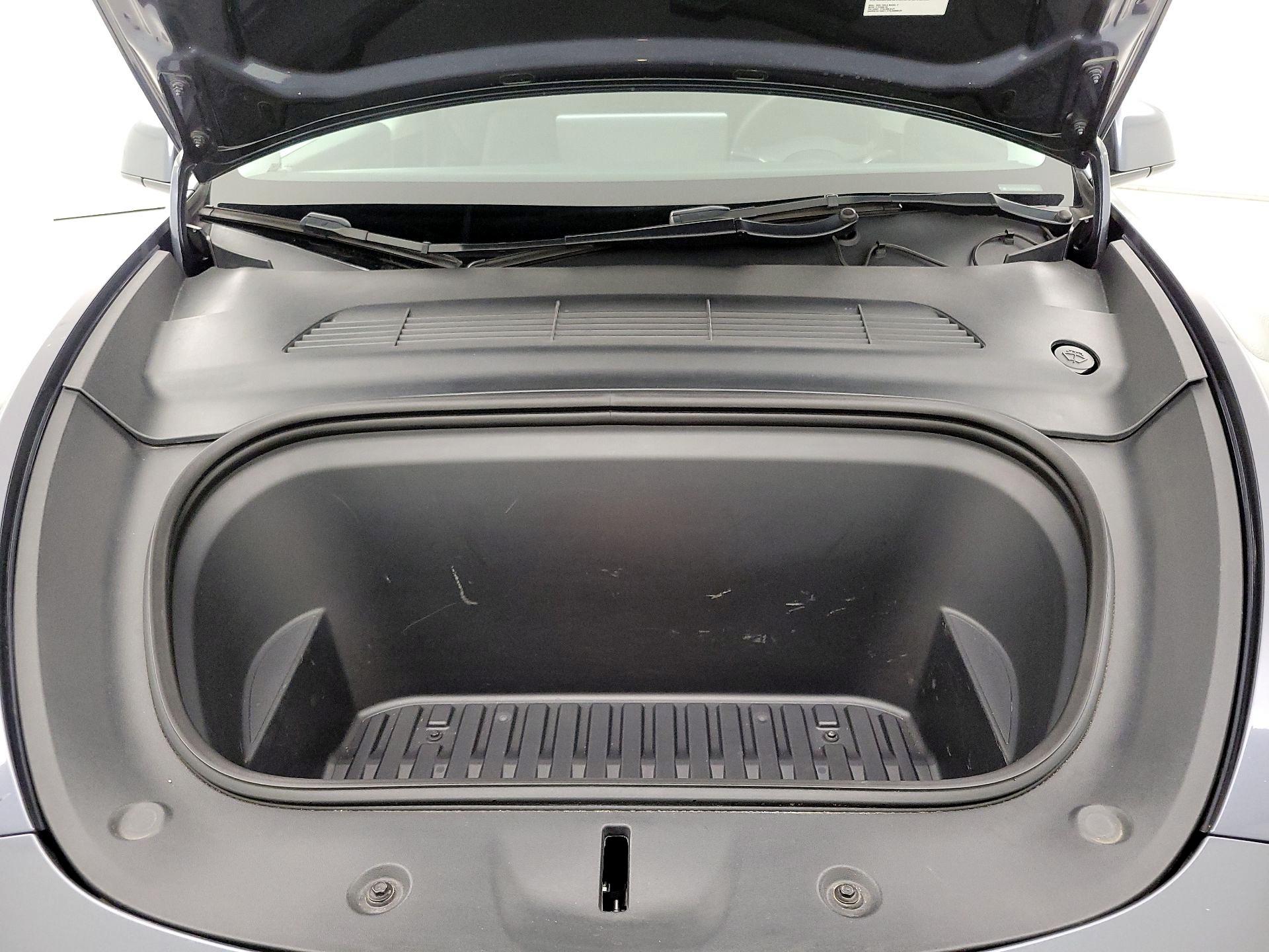 Thumbnail: 2023 Tesla Model Y - 20