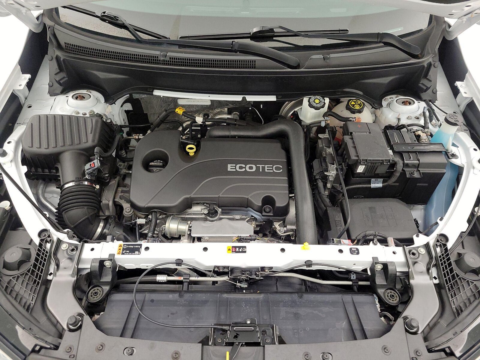 2022 GMC Terrain SLE - Photo 22