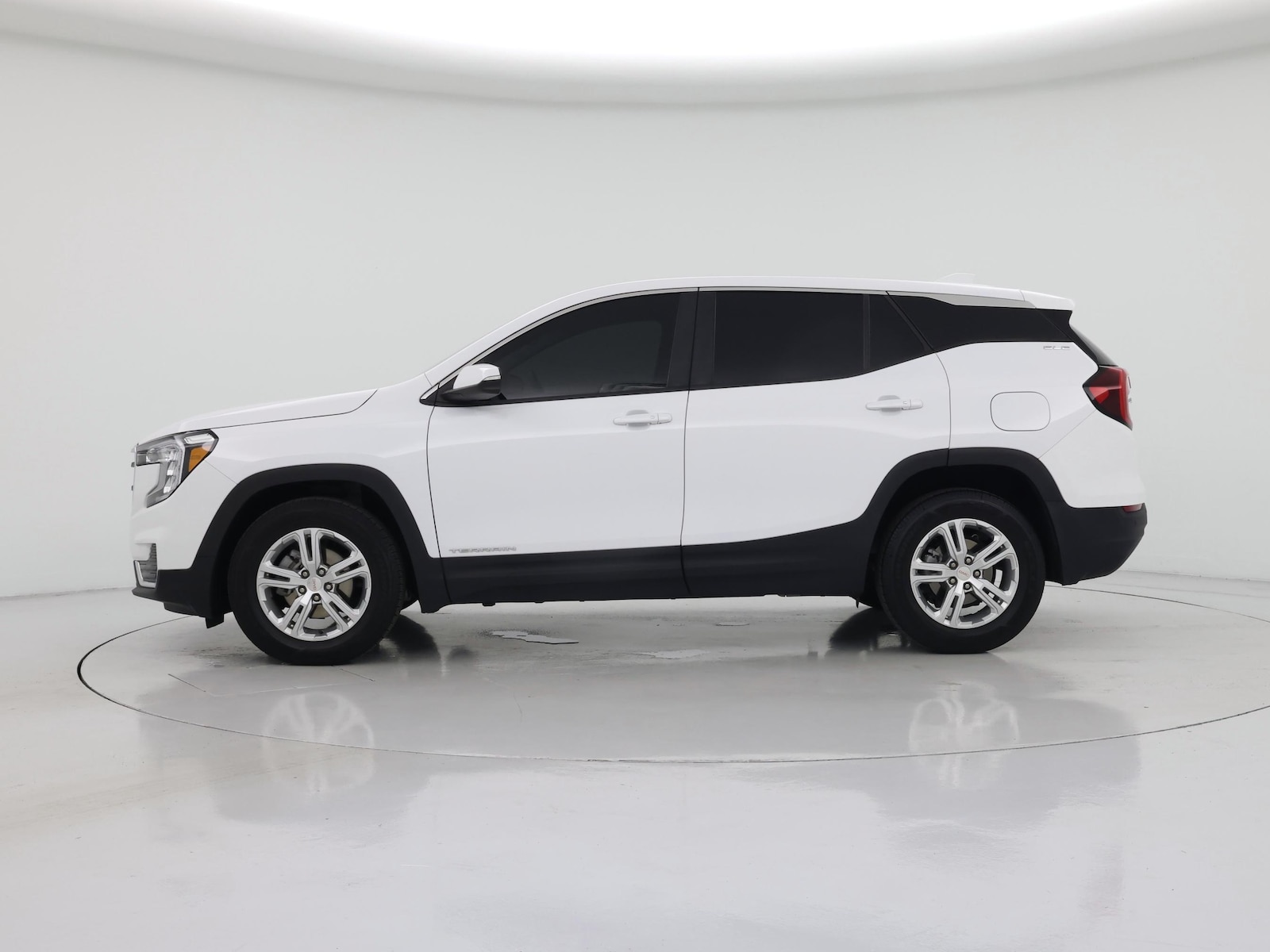 2022 GMC Terrain SLE - Photo 4