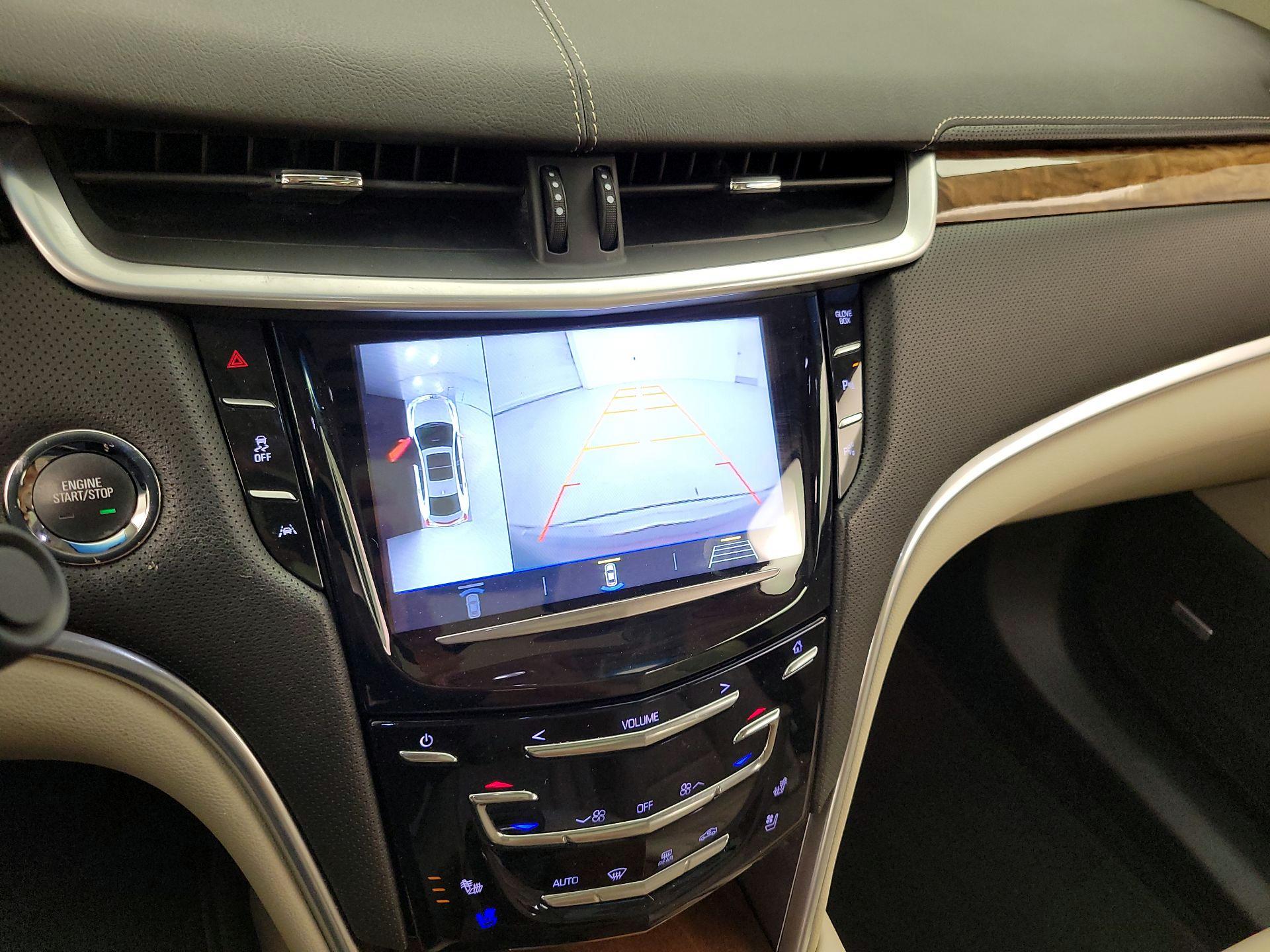 Thumbnail: 2018 Cadillac XTS - 15