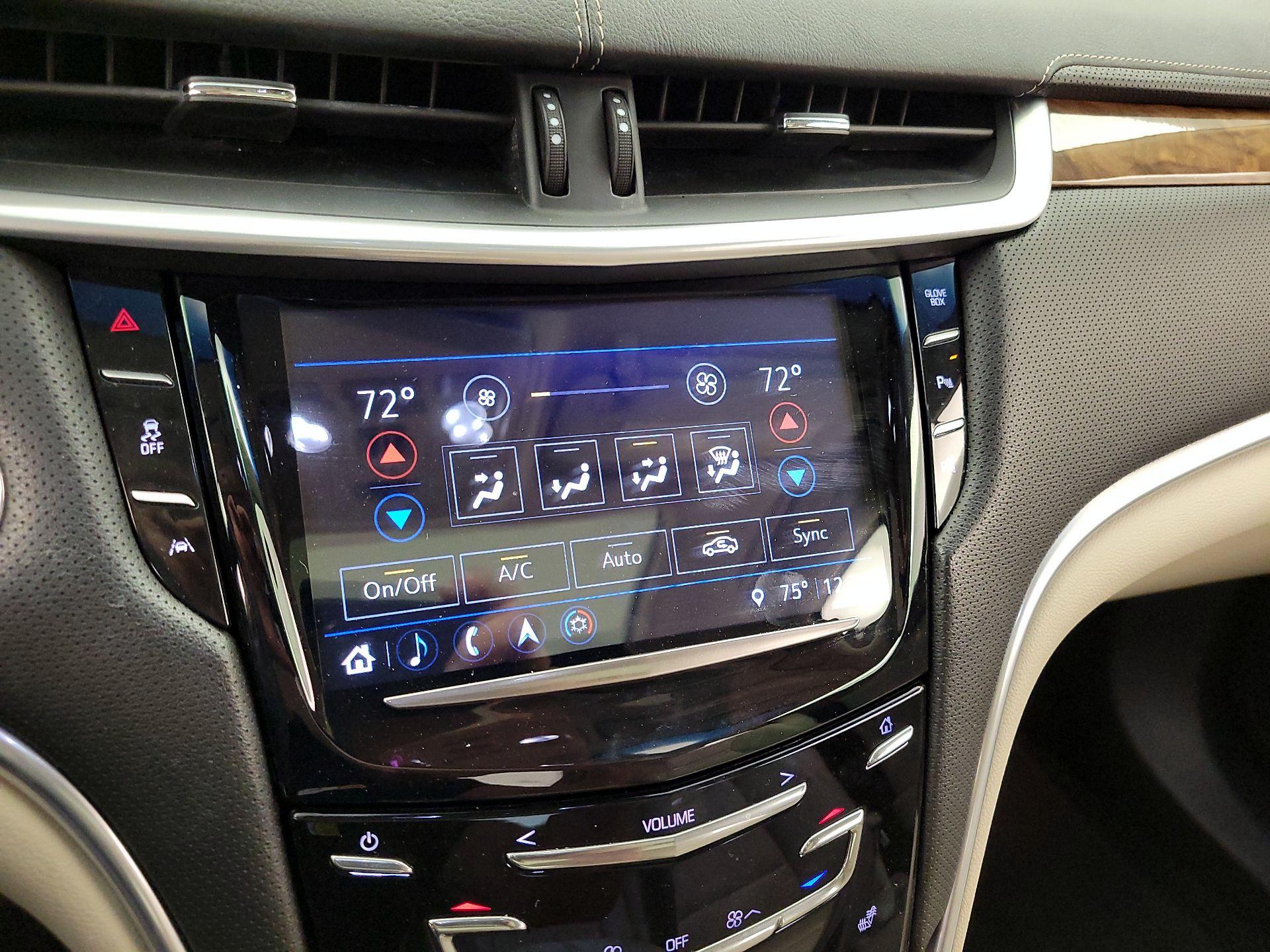 Thumbnail: 2018 Cadillac XTS - 17