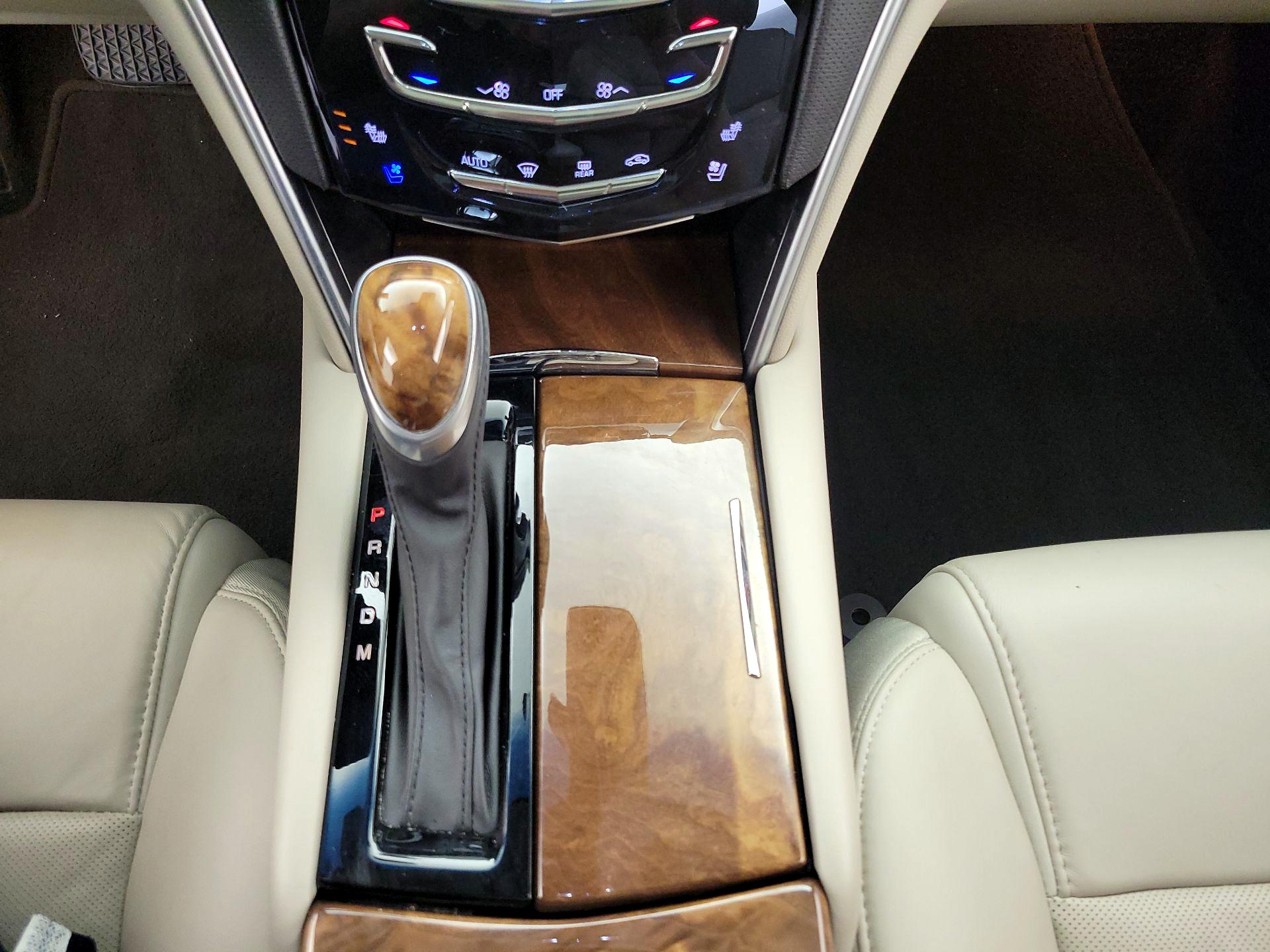 Thumbnail: 2018 Cadillac XTS - 18
