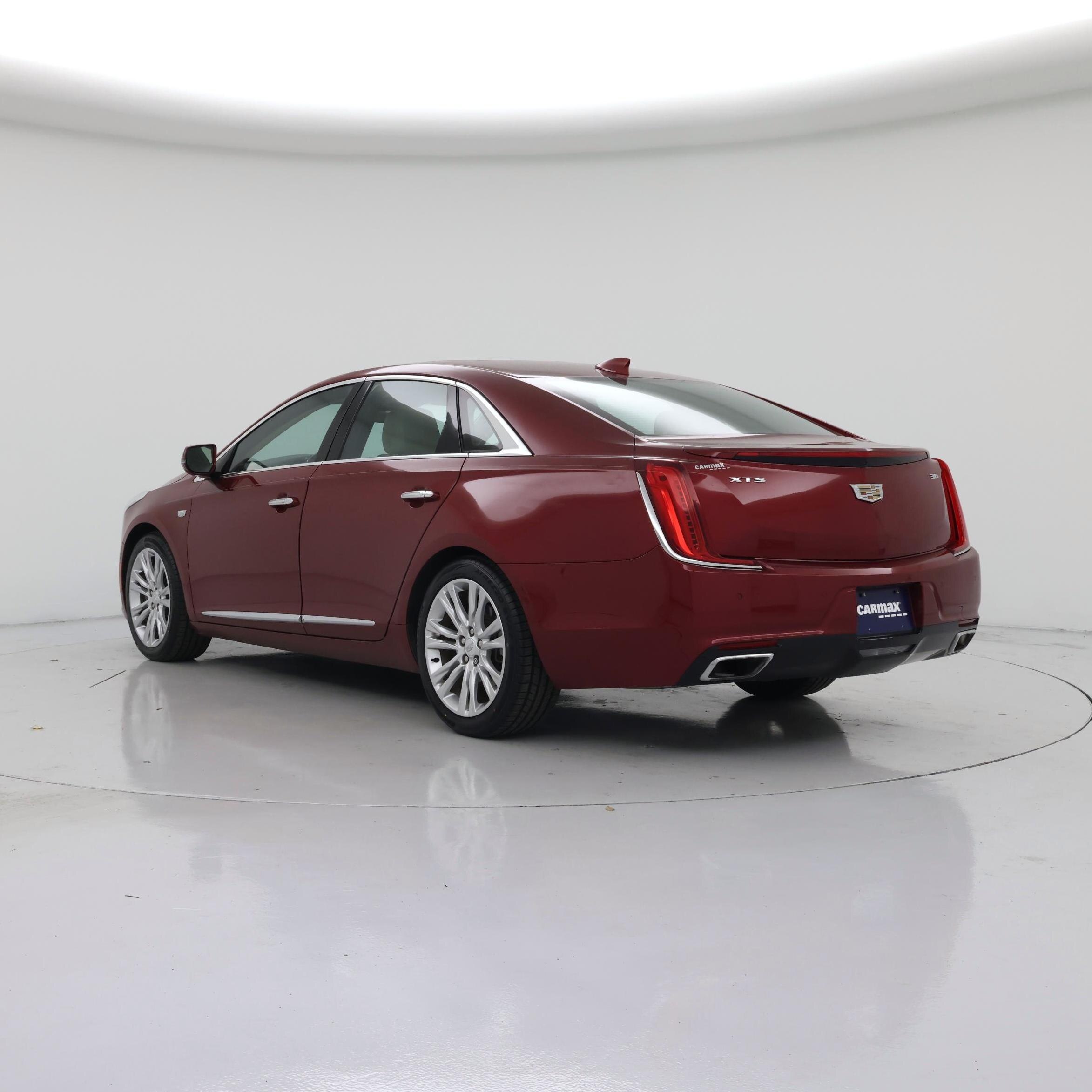 Thumbnail: 2018 Cadillac XTS - 2